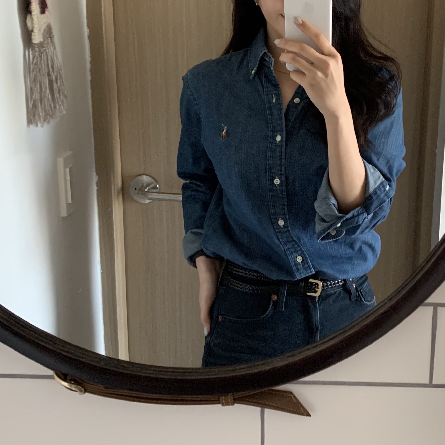 [15% 적립] 폴로 랄프 로렌 커스텀핏 데님 셔츠 네이비 착용 스타일
