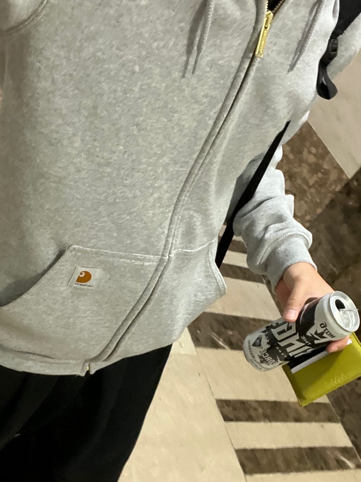 Carhartt Loose Fit Midweight Full Zip Sweatshirt Heather Grey 착용 스타일