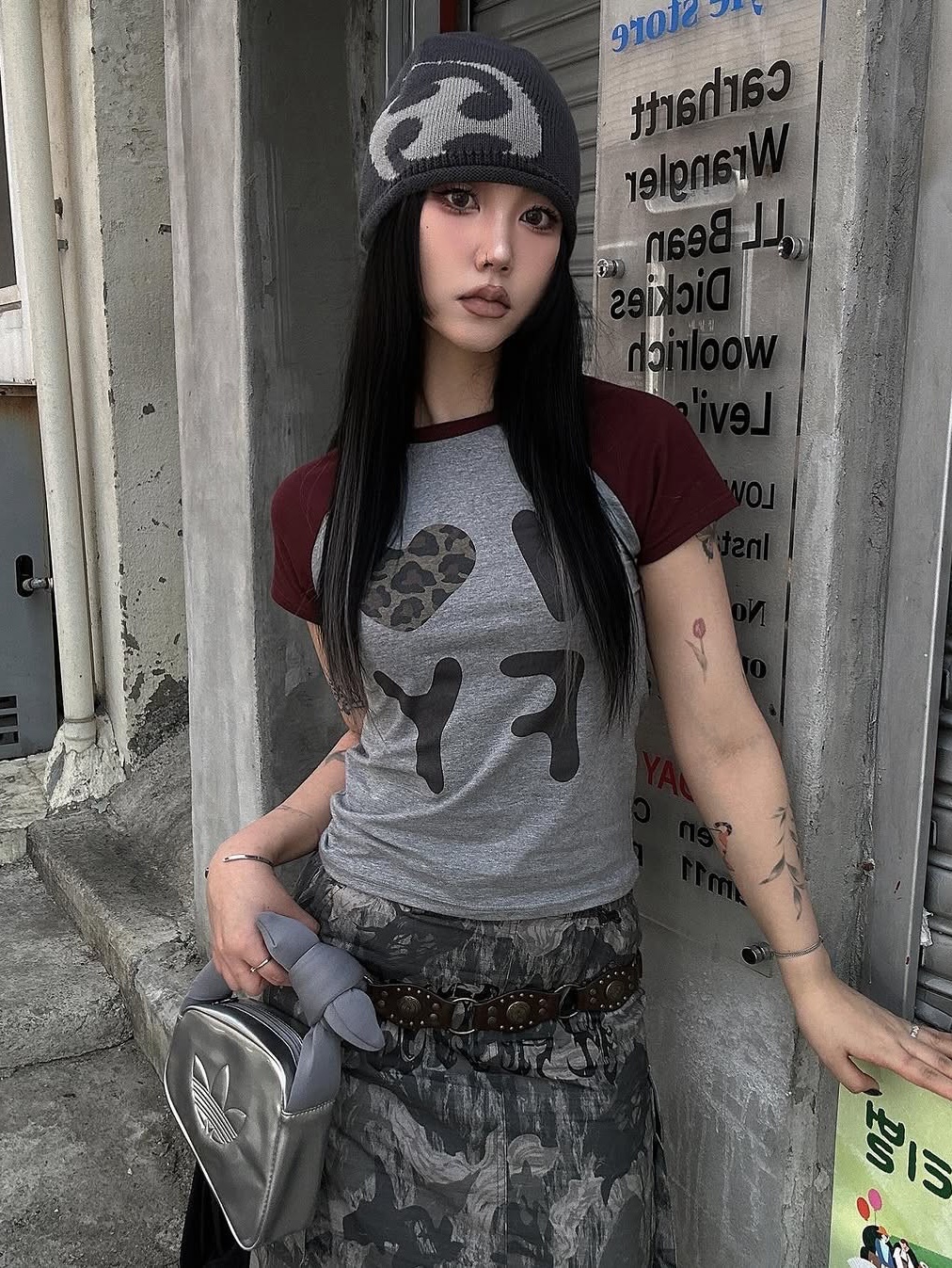 Sansan Gear Logo Beanie Charcoal - 24SS 착용 스타일 - 2