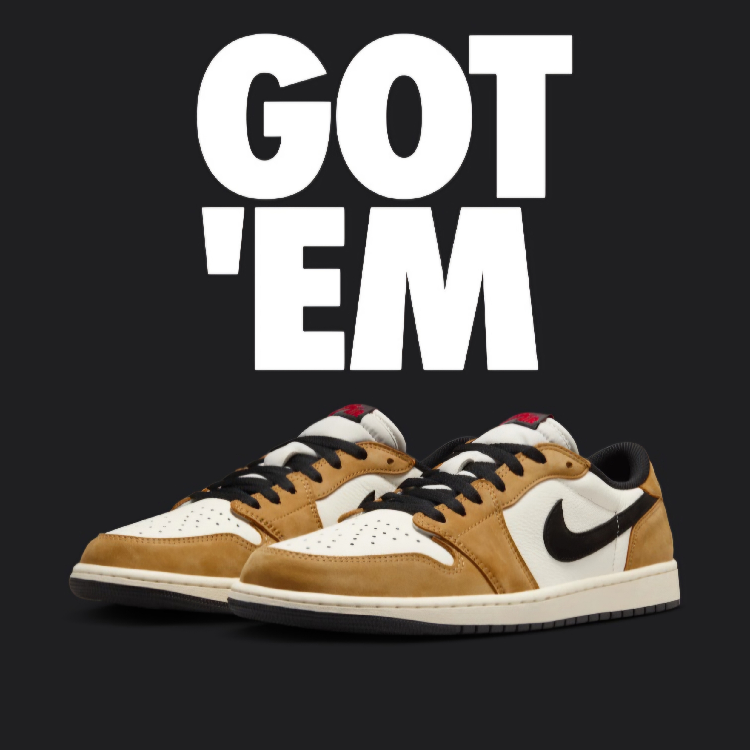 Jordan 1 Low OG Sail and Golden Harvest 착용 스타일