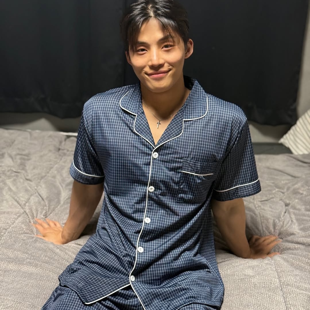 [3% 적립] Aone Cold Check Short Sleeve Pajama Set Navy Check 착용 스타일 - 3