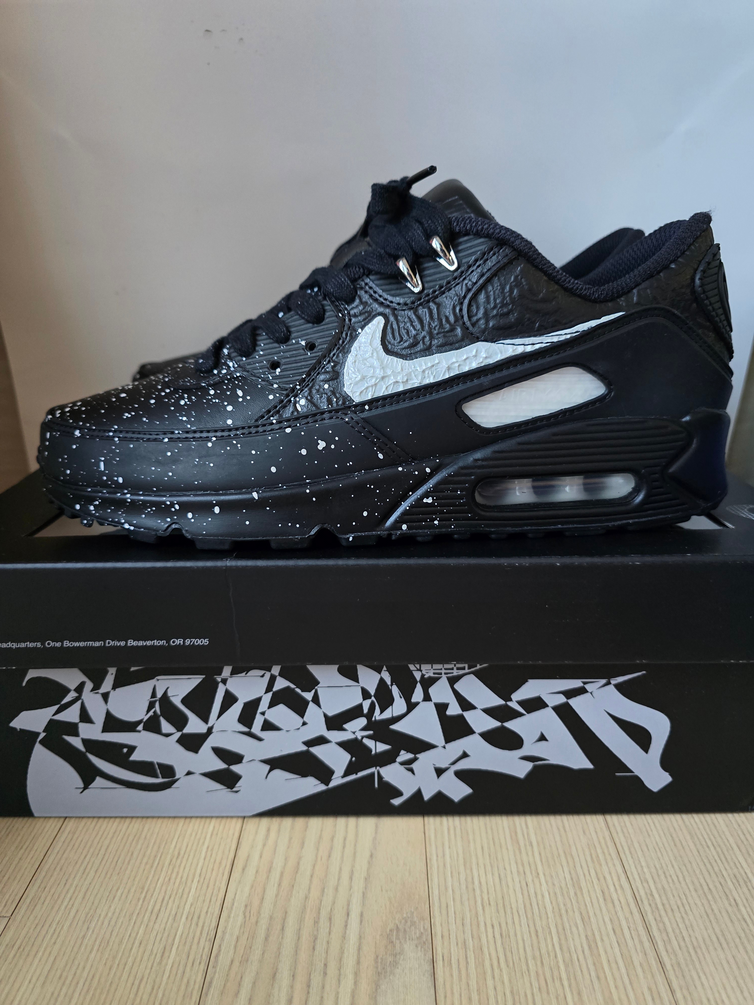 Nike x Slawn Air Max 90 Black, Nike x Supreme Air Max 1 '87 Black White - 25SS 착용 스타일 - 4