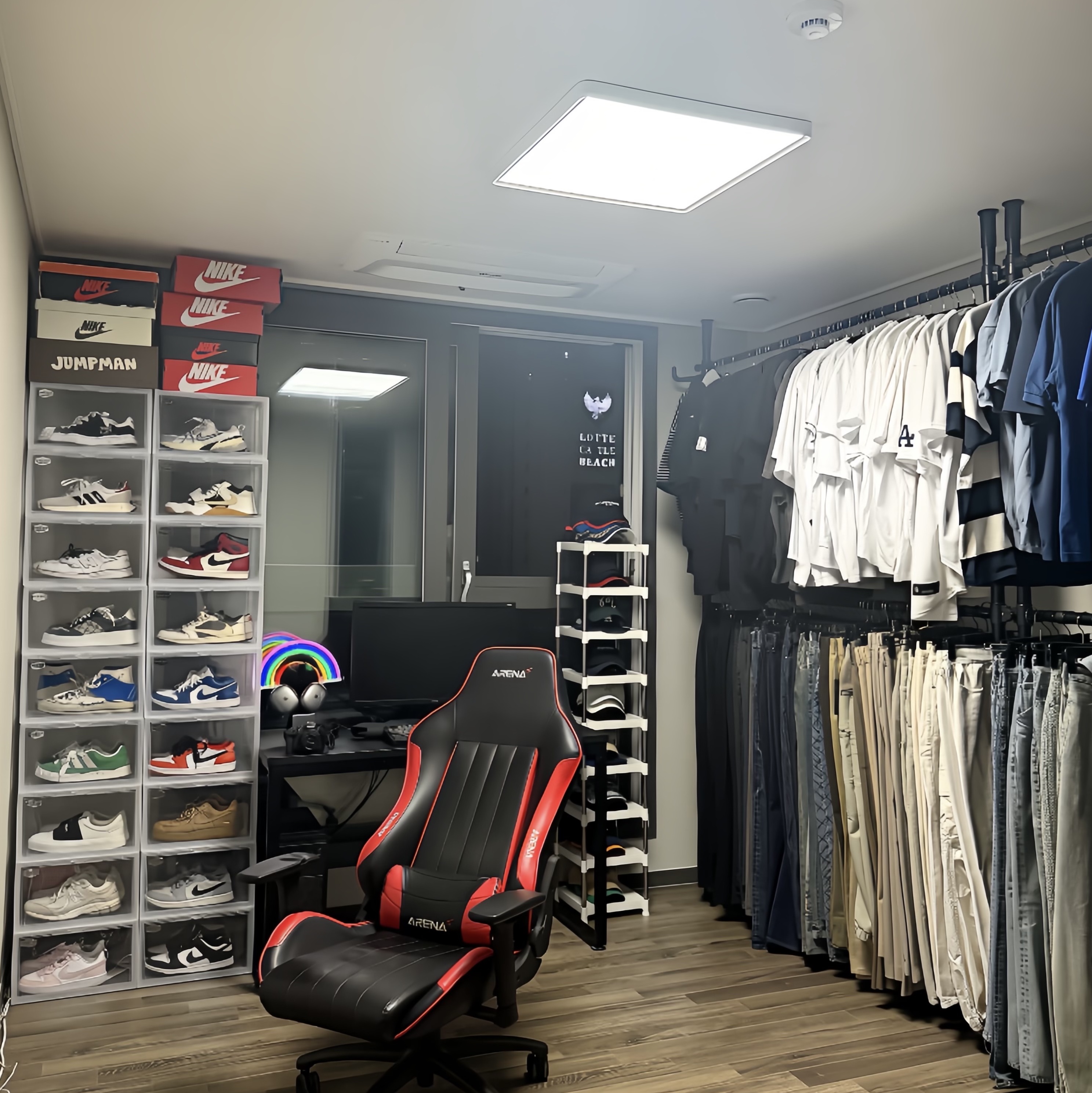 Maison Mihara Yasuhiro Blakey OG Sole Canvas Low-top Sneakers Black White, Nike V2K Run Summit White Metallic Silver 착용 스타일