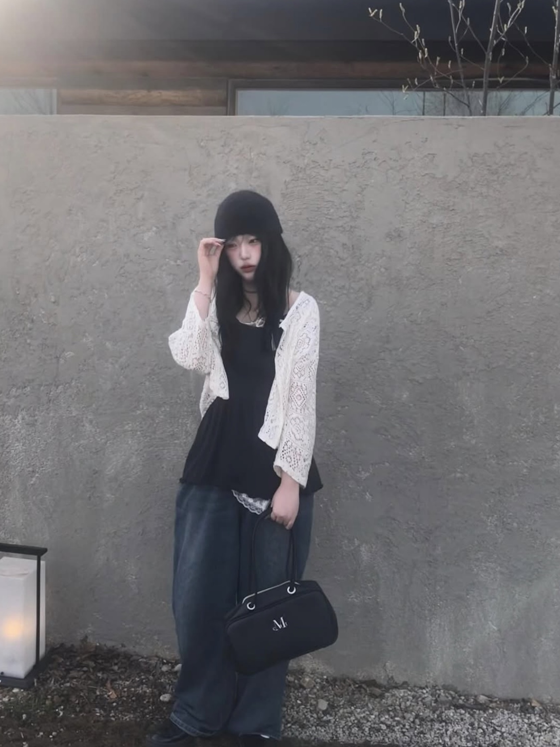 MUCENT Carbu Big Eyelet Leather Mini Bag Black 착용 스타일 - 5
