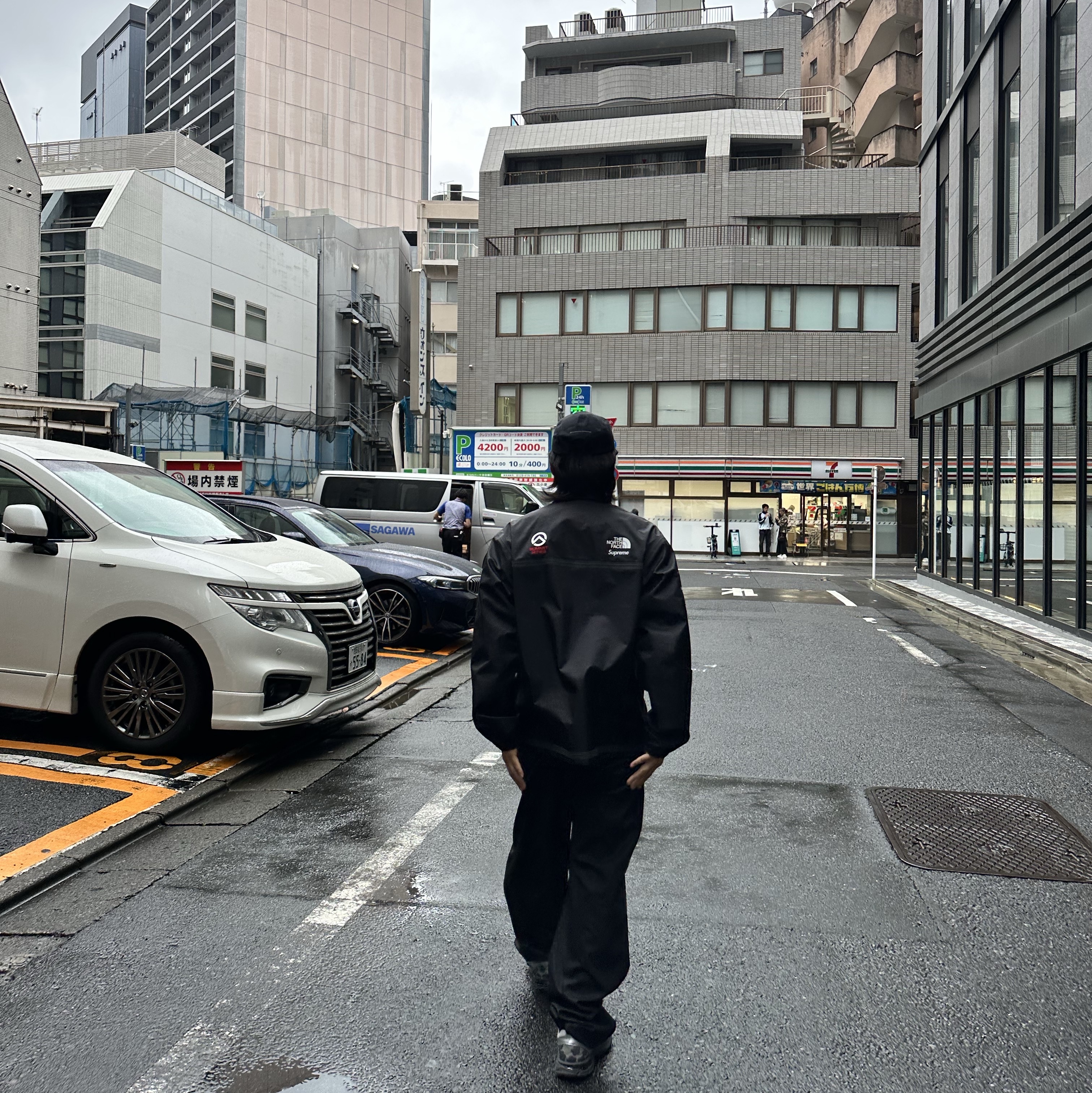 Supreme x The North Face Summit Series Outer Tape Seam Coaches Jacket Black - 21SS, Salomon x MM6 Maison Margiela Cap Deep Black 착용 스타일 - 1
