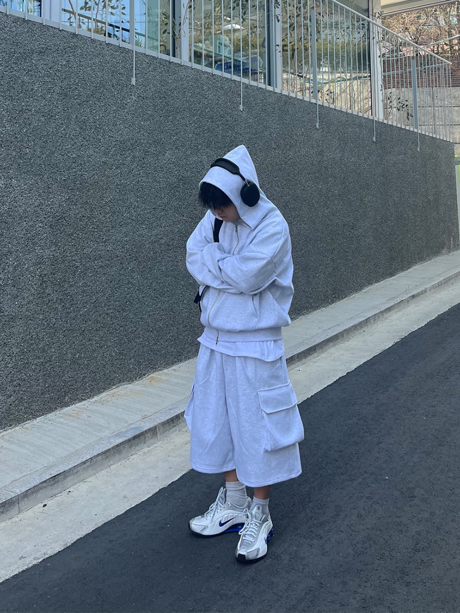 Nike Shox R4 White Racer Blue, Apple AirPods Max Lightning Space Gray (Korean Ver.) 착용 스타일 - 4