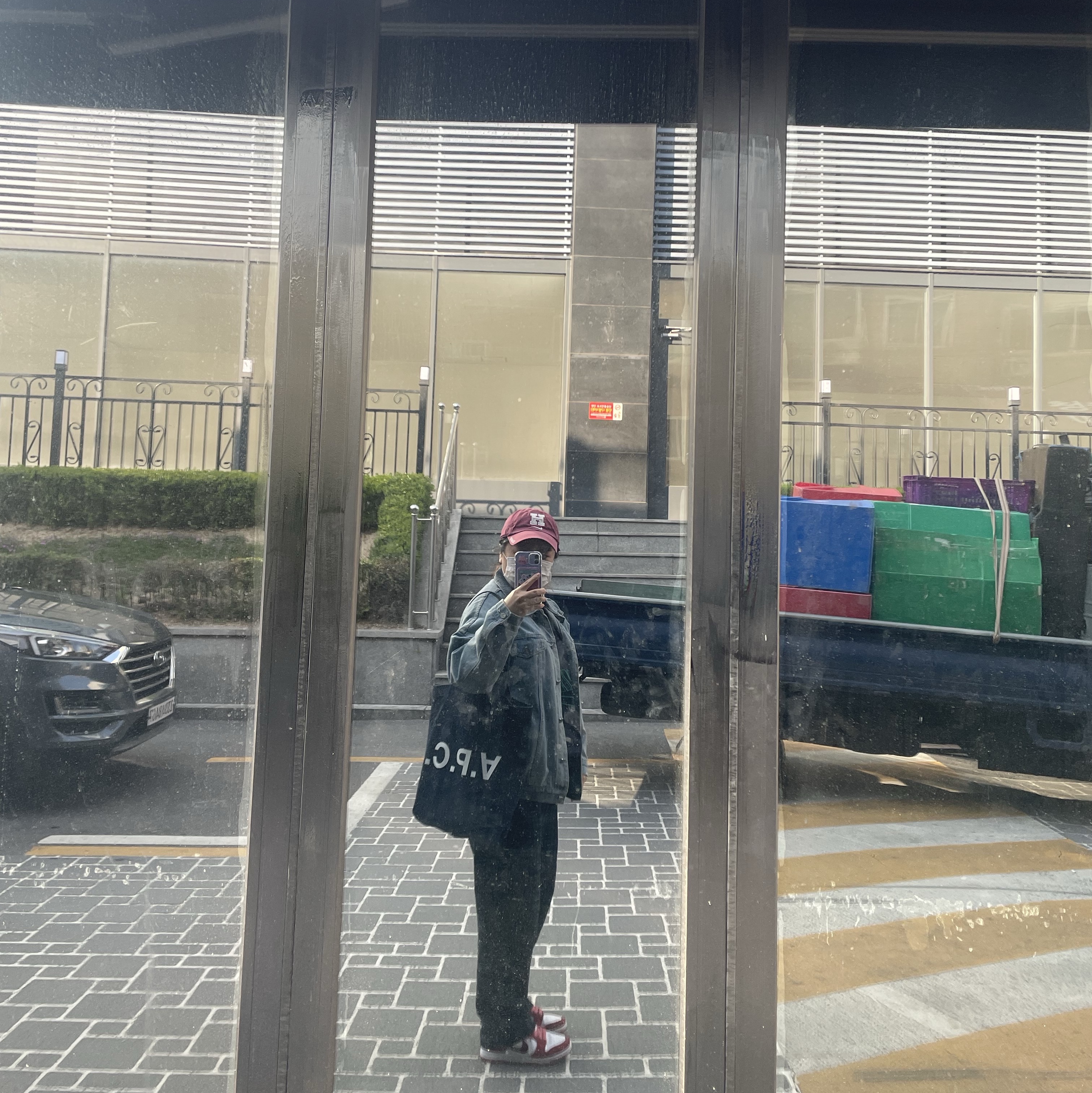(W) 나이키 덩크 로우 밸런타인데이 화이트 어도비 착용 스타일