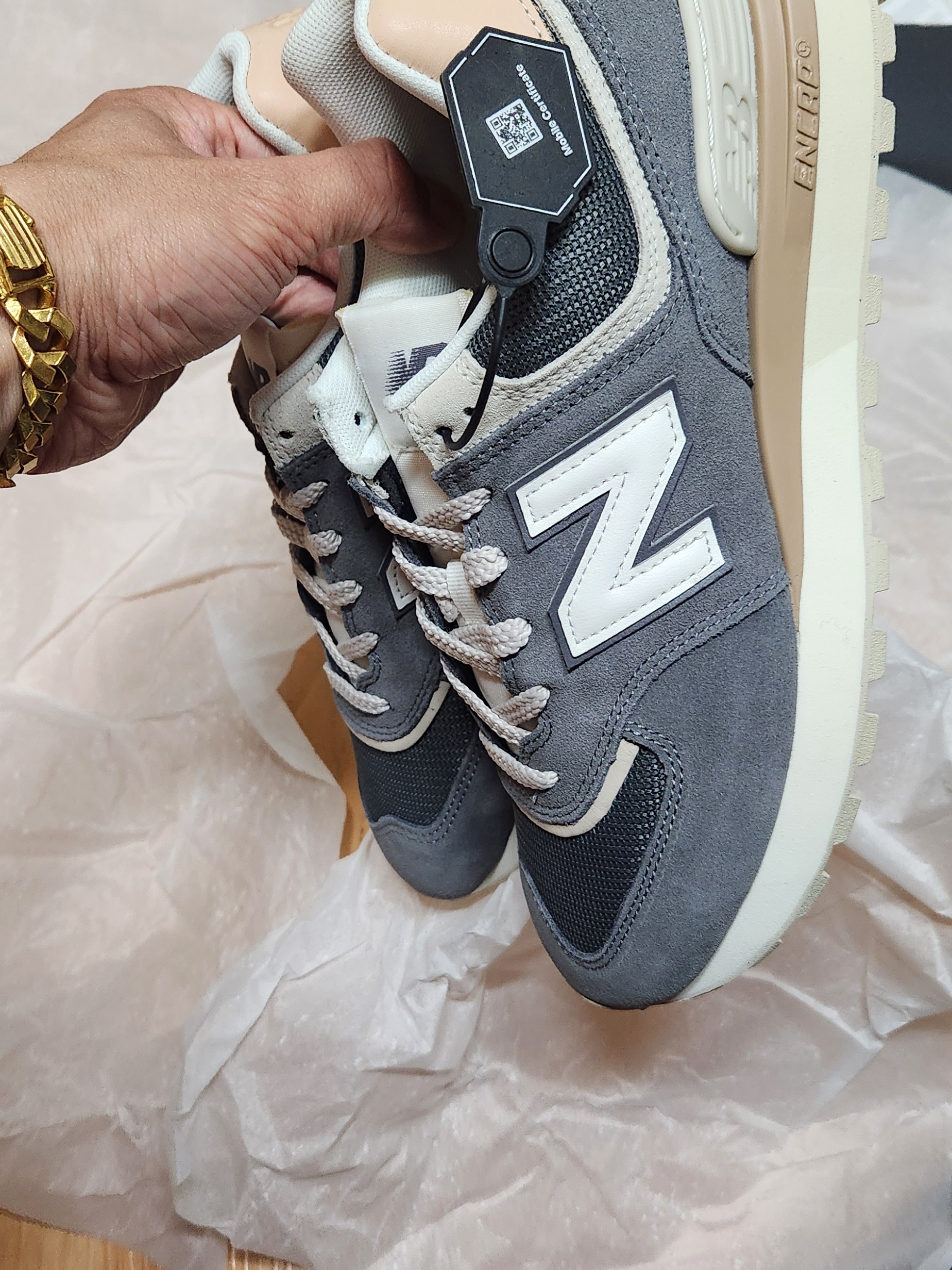 New Balance 574 Legacy Apollo Grey 착용 스타일 - 2