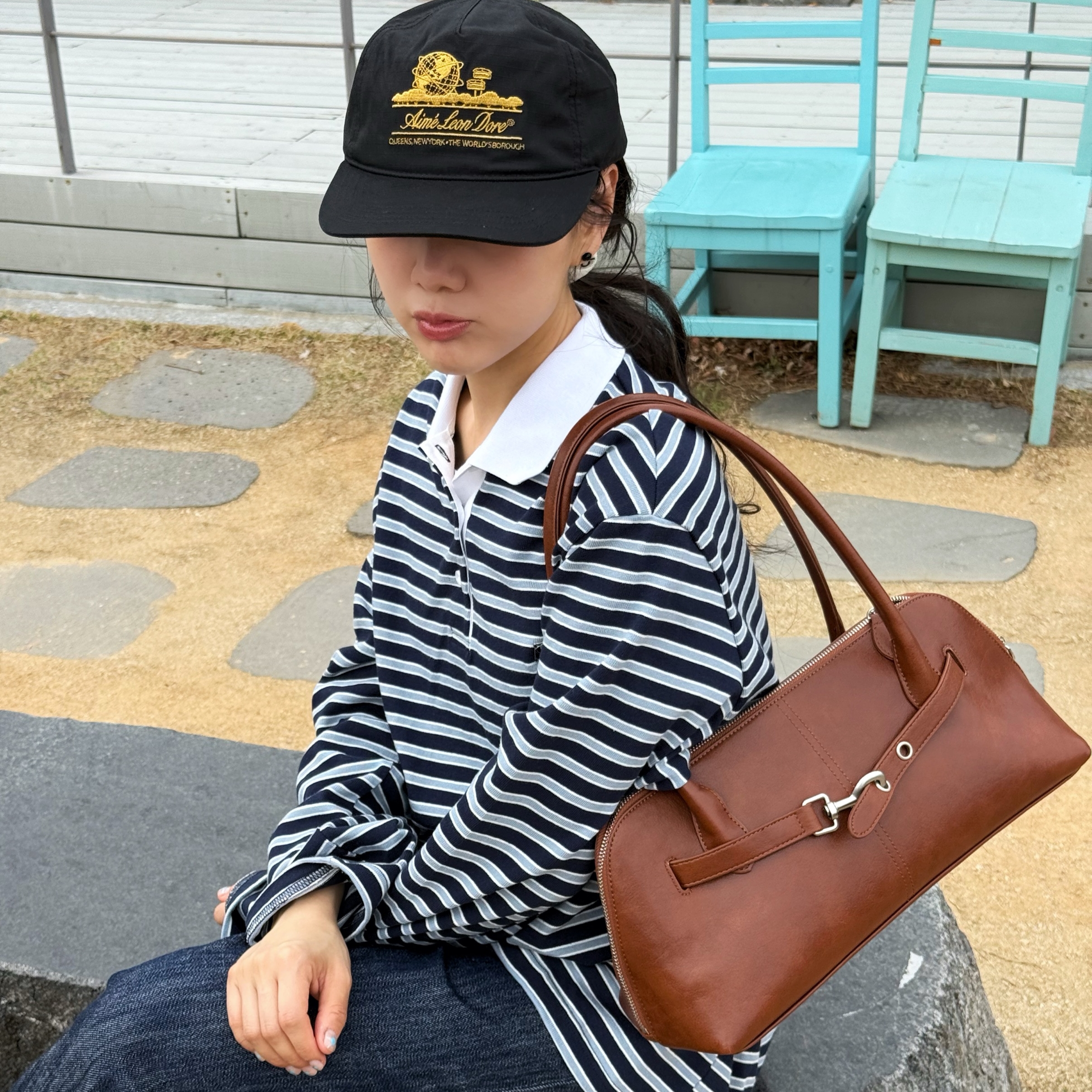 에메 레온 도르 유니스피어 햇 제트 블랙 착용 스타일