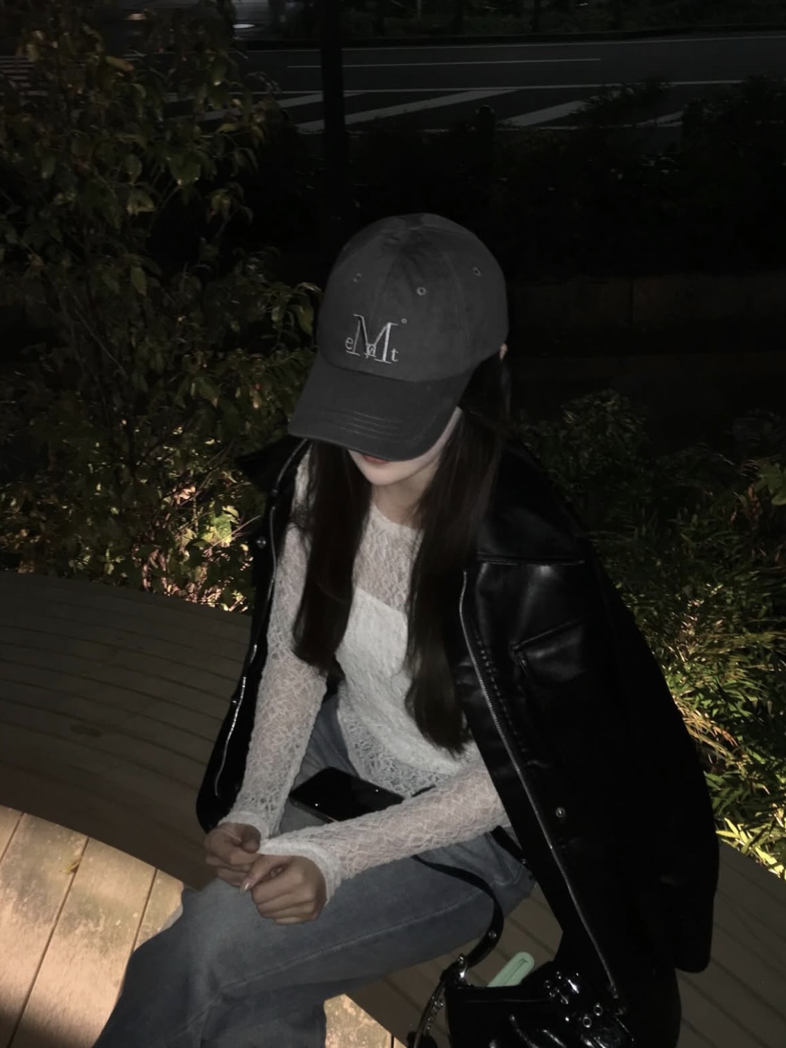 MUCENT Signature Ballcap Black 착용 스타일 - 1