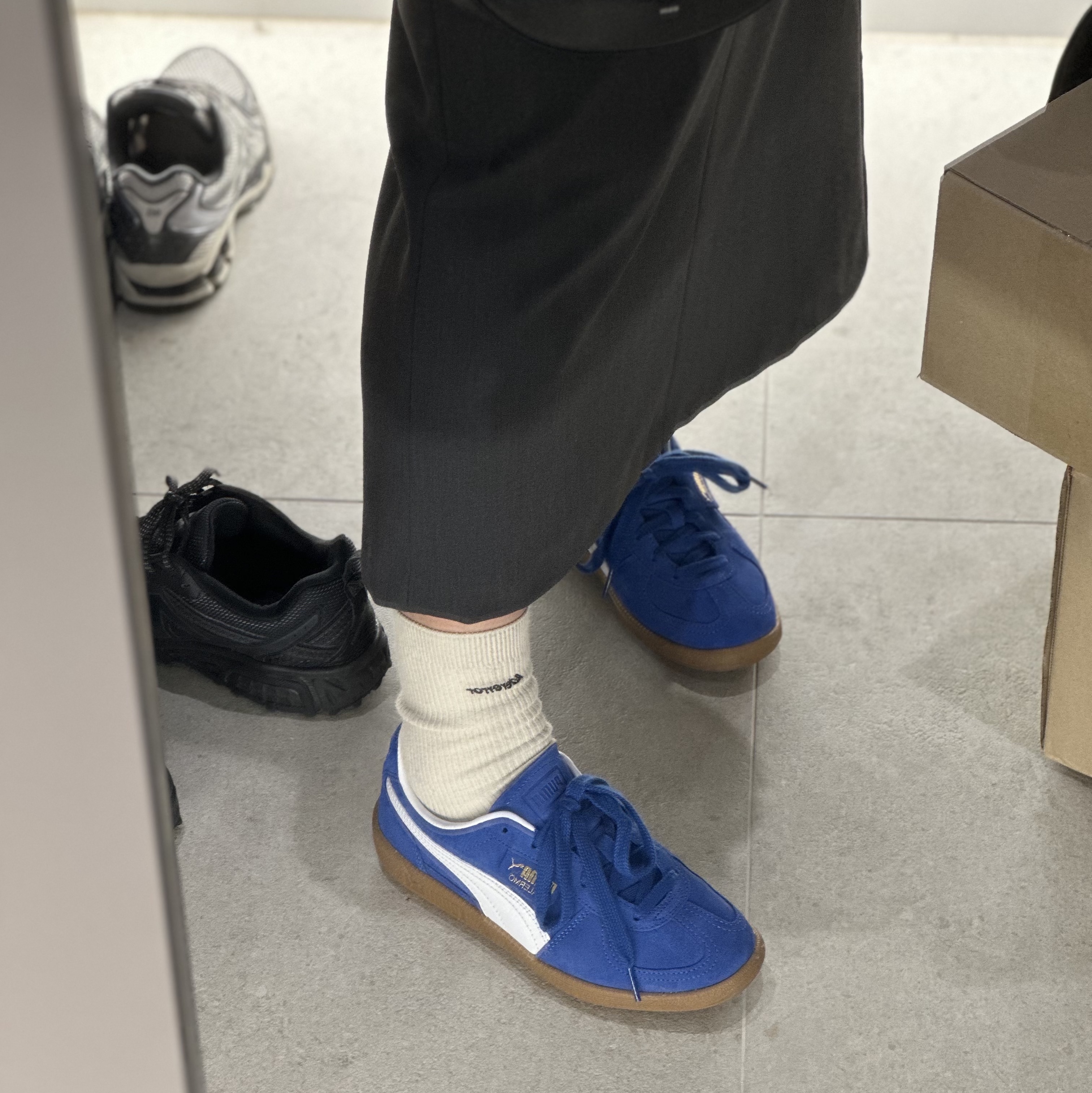Puma Palermo Cobalt Glaze White, Asics Unlimited Gel-Kayano 14 Oyster Grey Clay Grey 착용 스타일 - 3