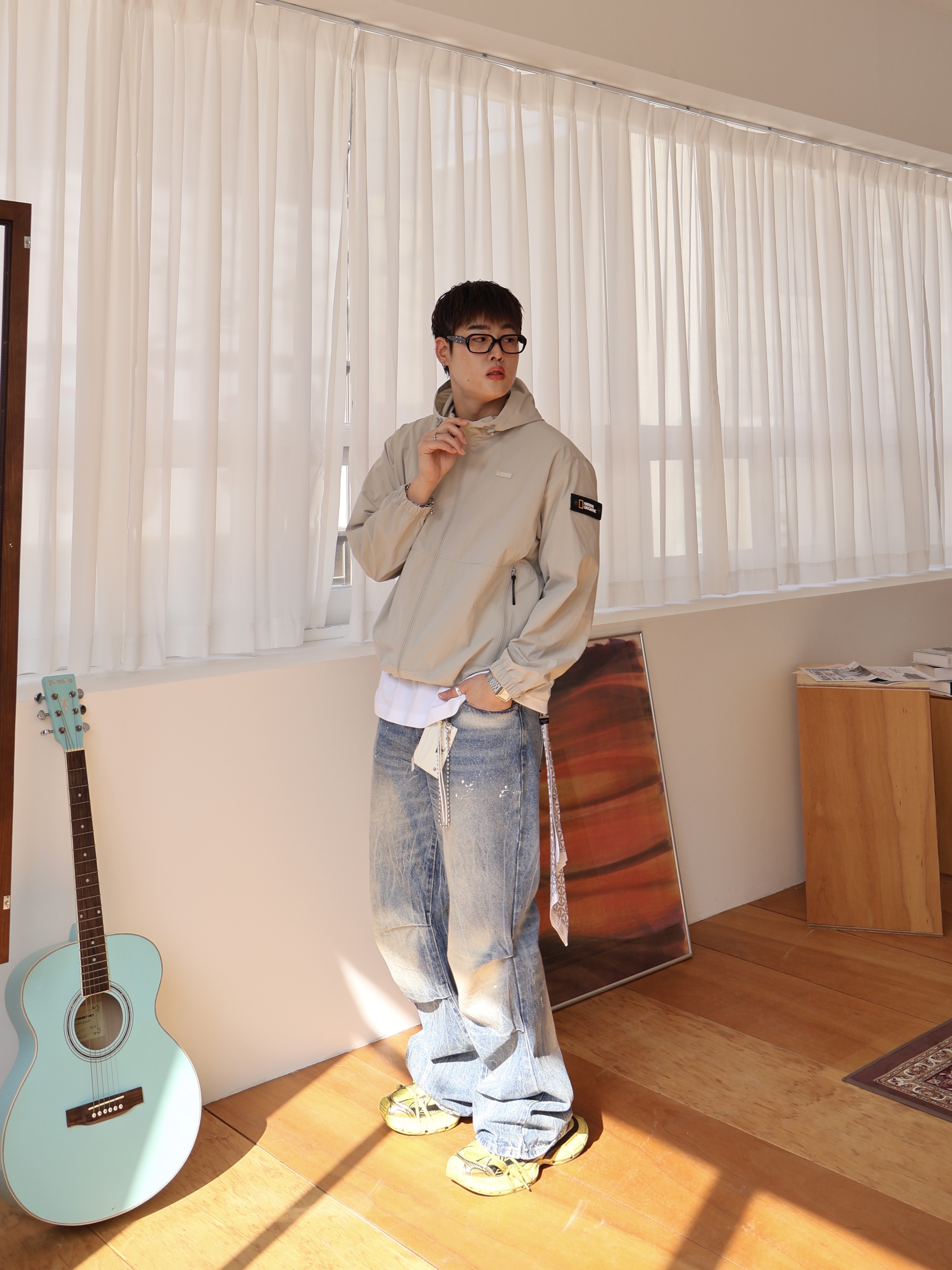 발렌시아가 3XL 스니커즈 옐로우 블랙 착용 스타일 - 1