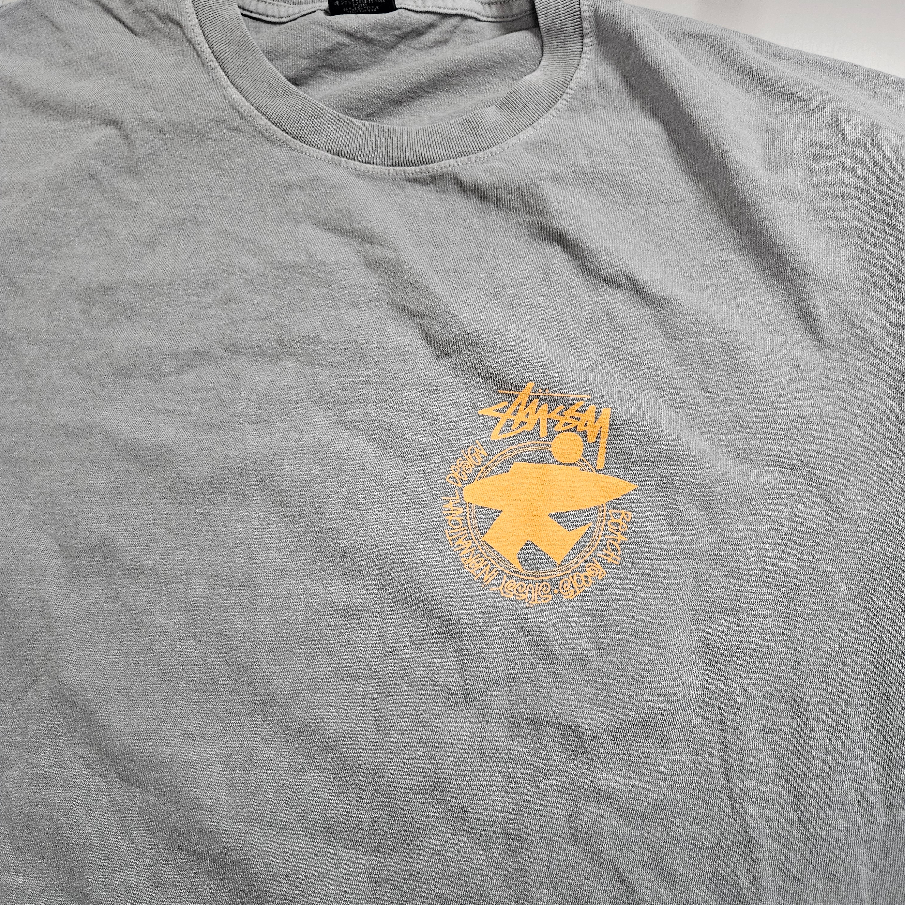 Stussy Beach Roots T-Shirt Grey 착용 스타일 - 2
