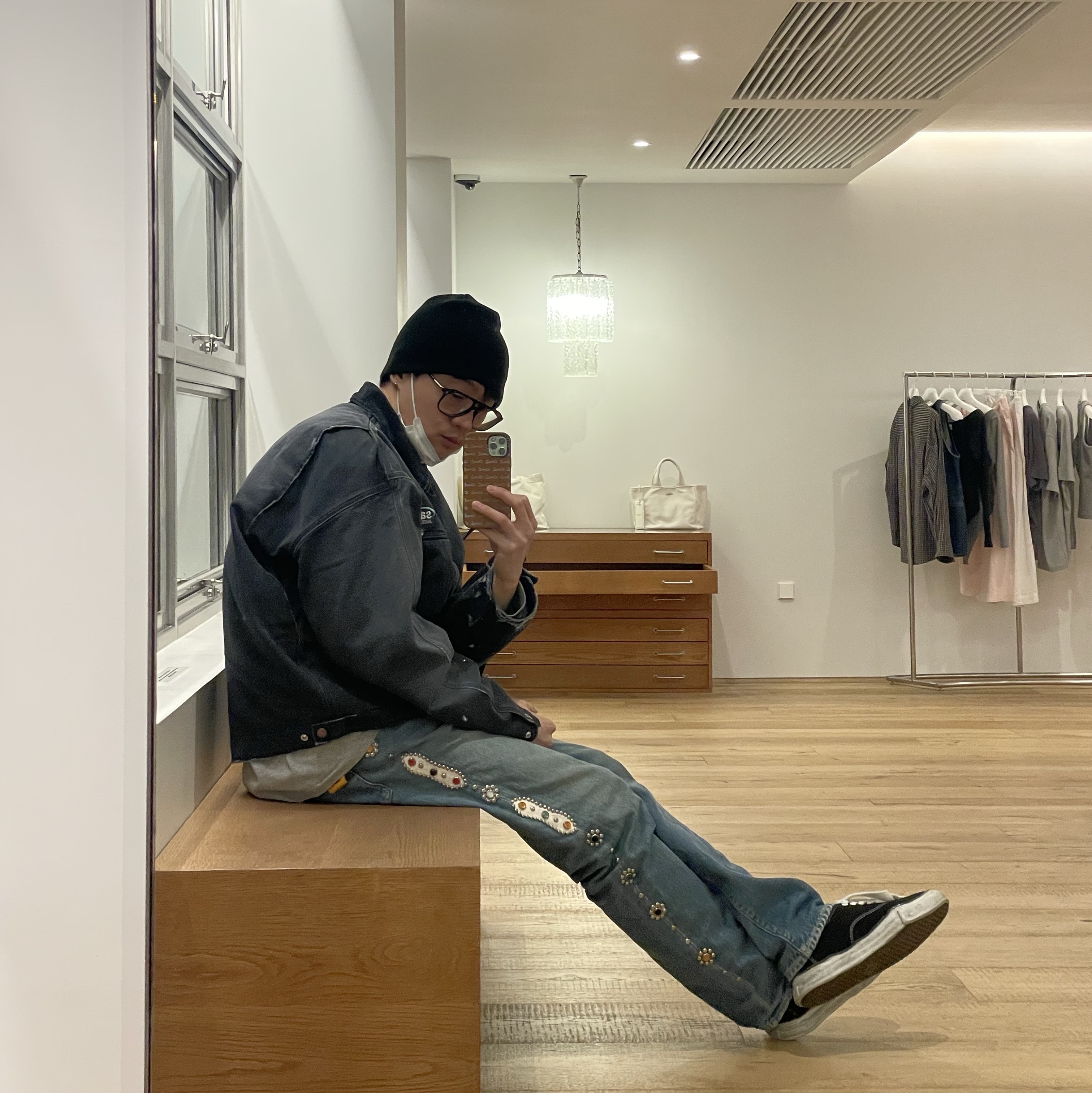 Saint Mxxxxxx Detroit Jacket Black - 25SS, Stussy Basic Skullcap Beanie Black 착용 스타일