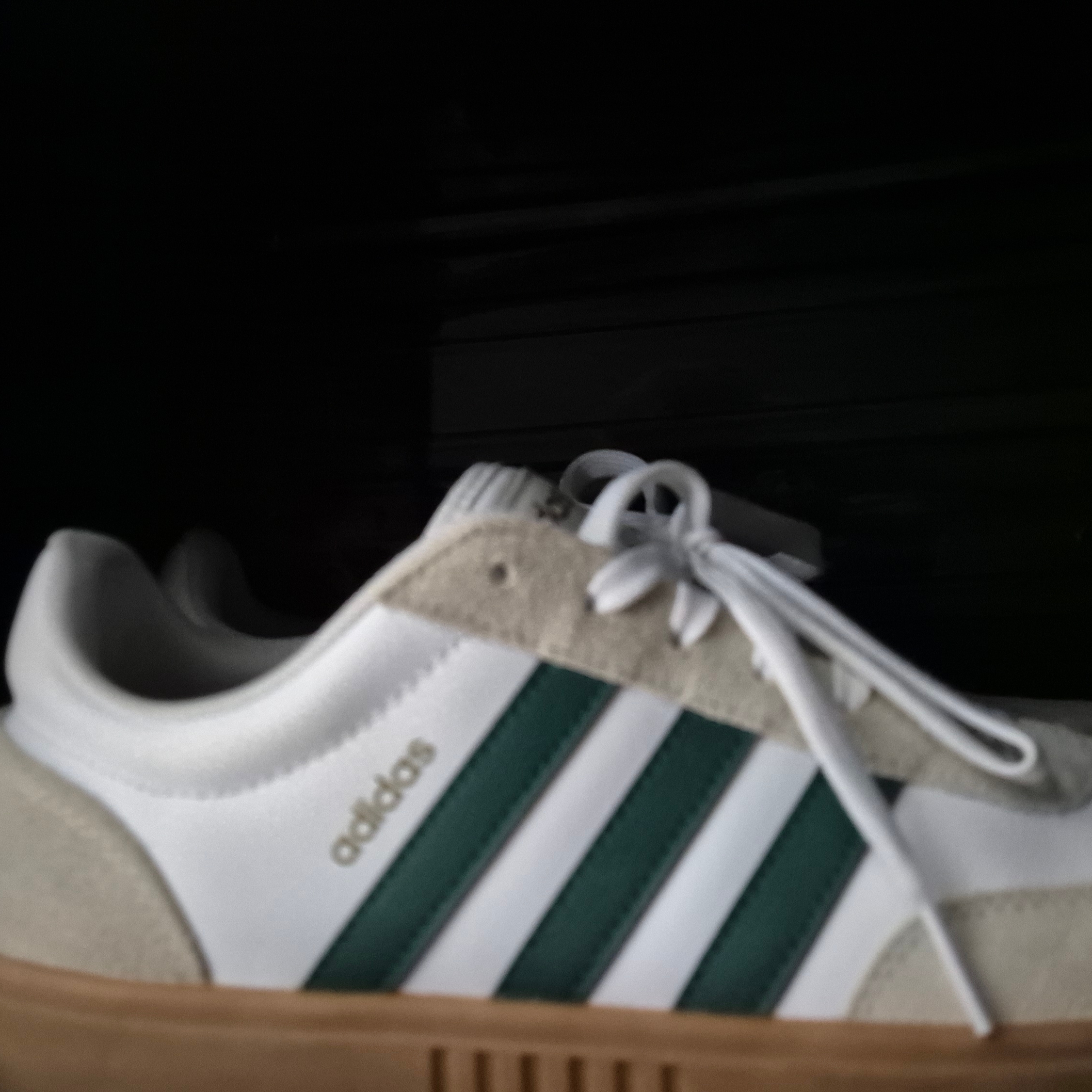 Adidas Gradas Collegiate Green 착용 스타일