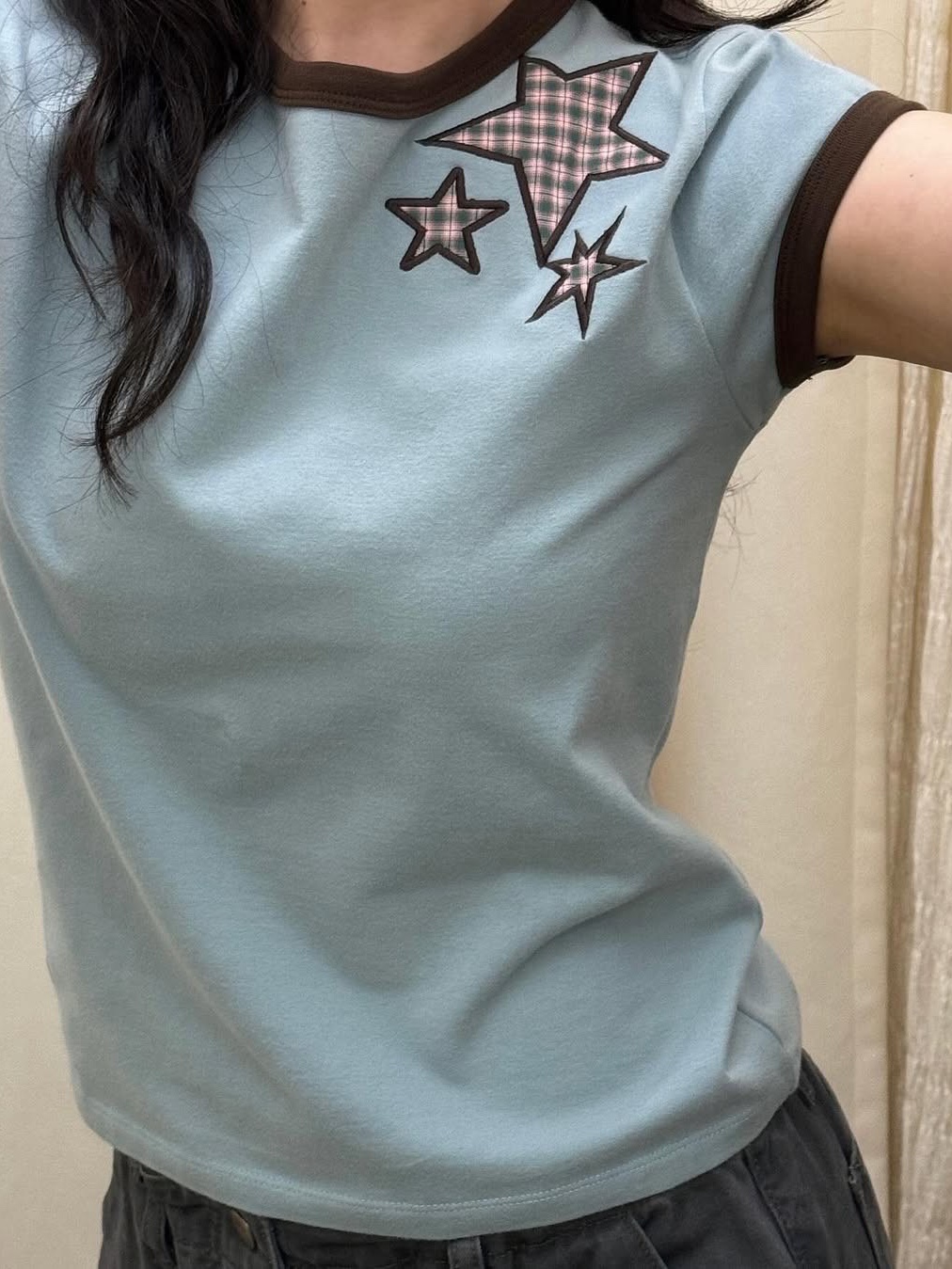 COYSEIO Triple Star Ringer Tee Pastel Blue 착용 스타일