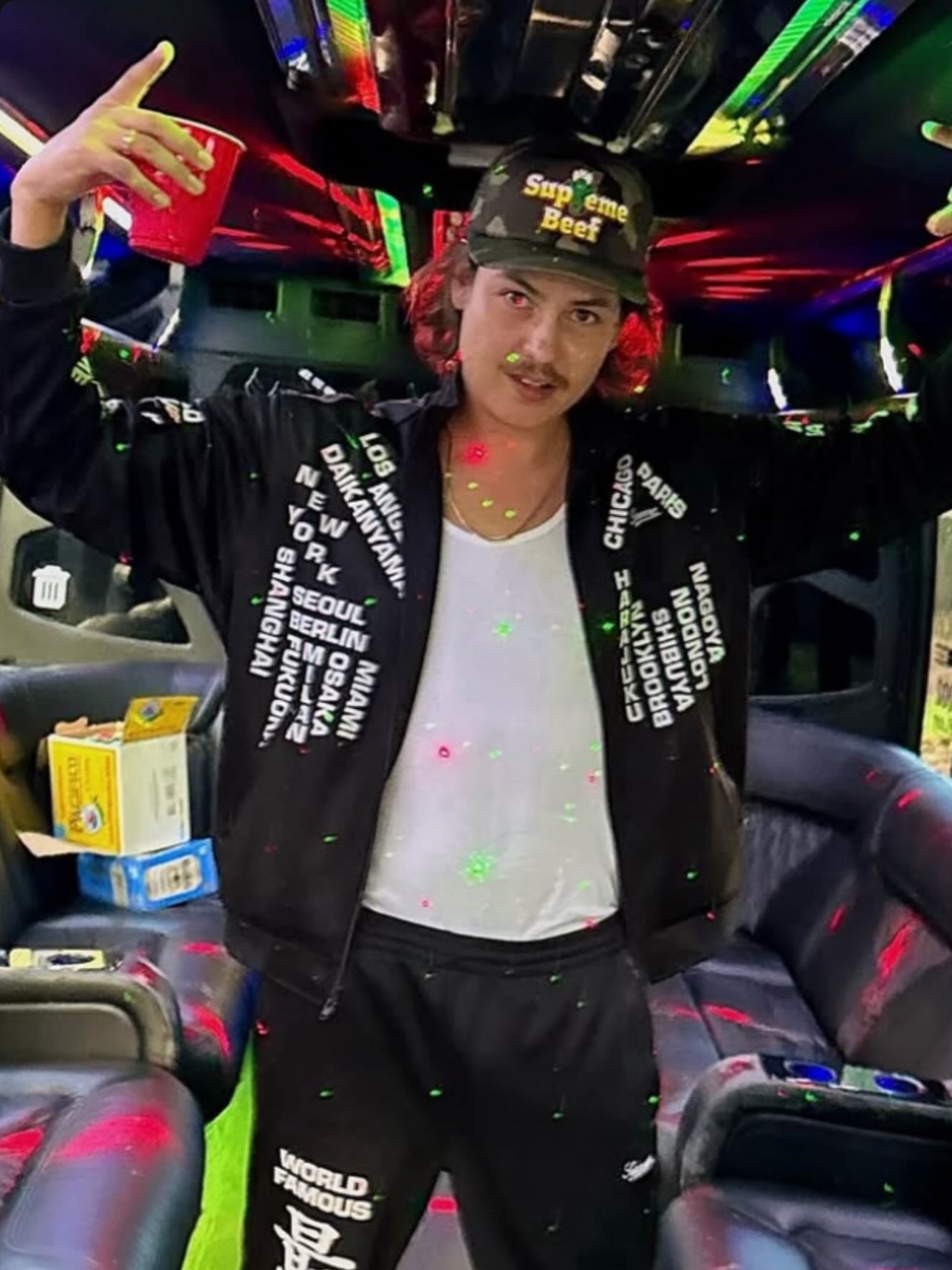 Supreme Worldwide Tricot Track Jacket Black - 25SS 착용 스타일