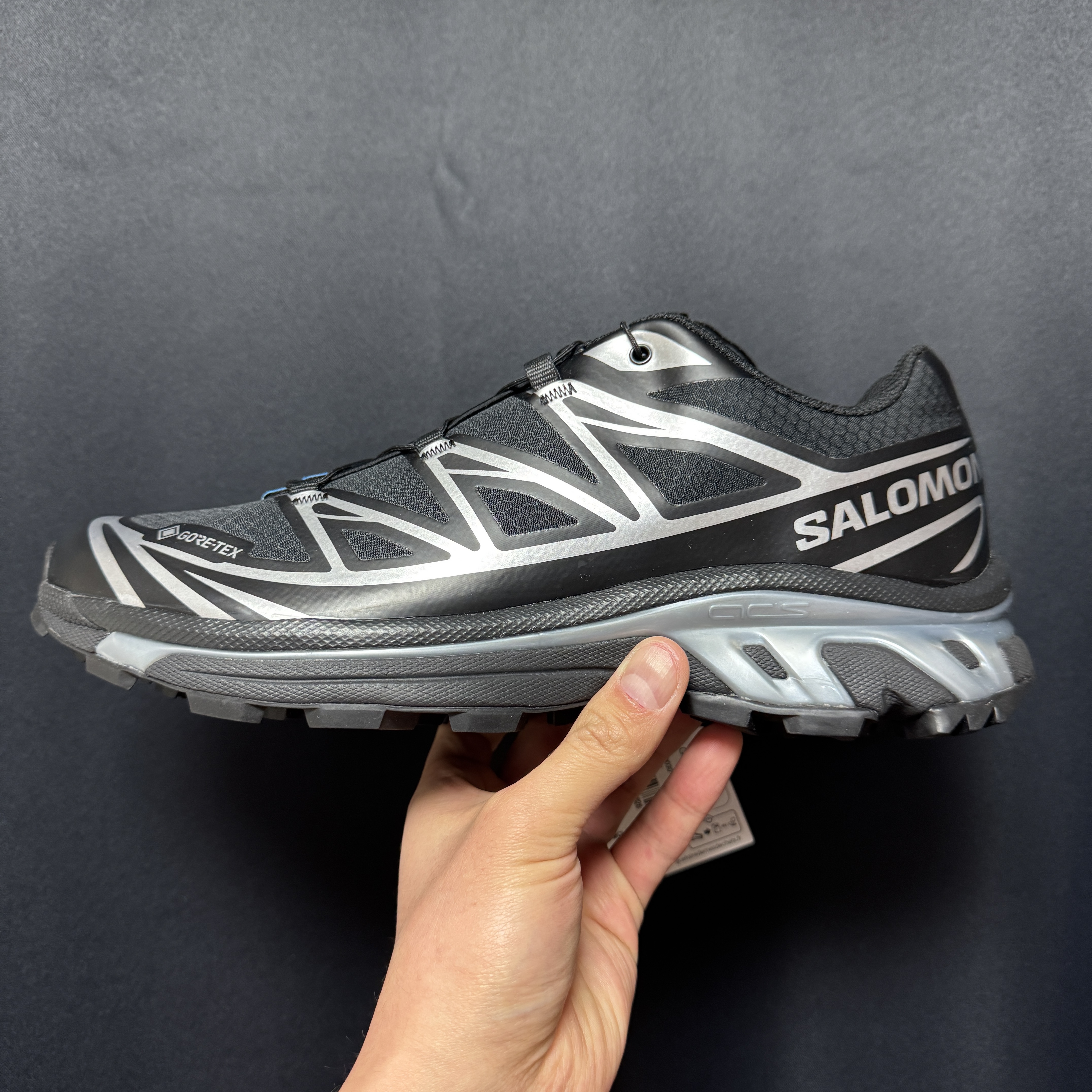 Salomon XT-6 GTX Black Silver 착용 스타일
