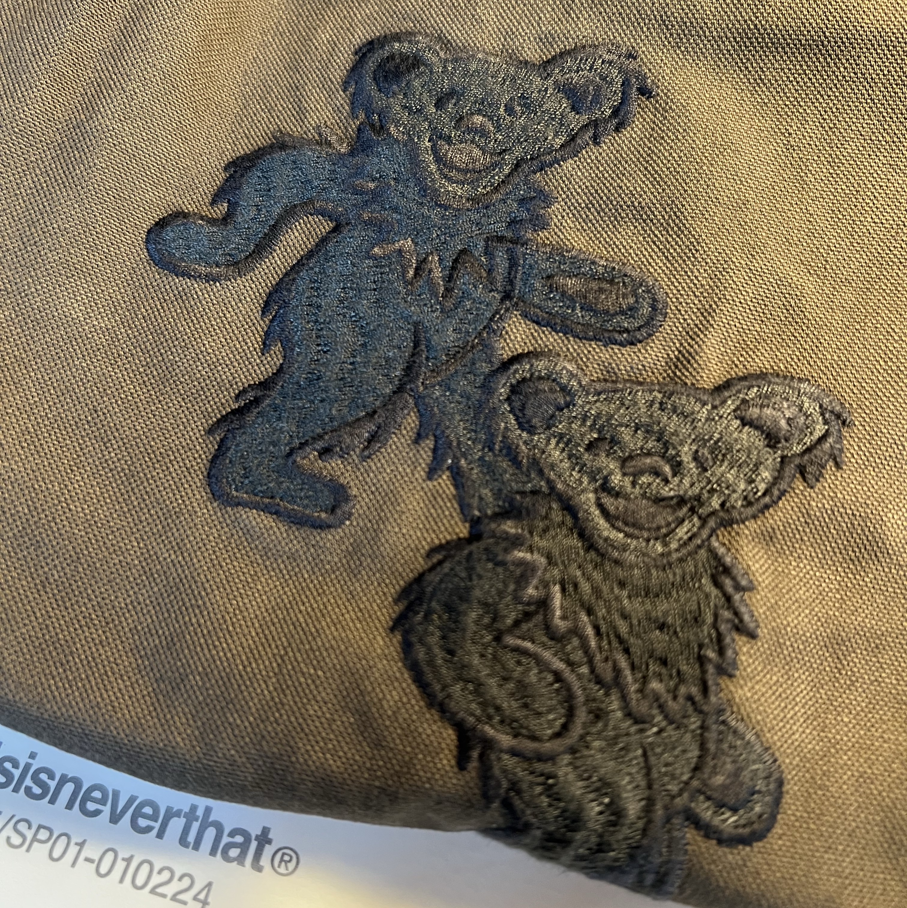 Thisisneverthat x Grateful Dead Dancing Bears Work Pant Brown 착용 스타일