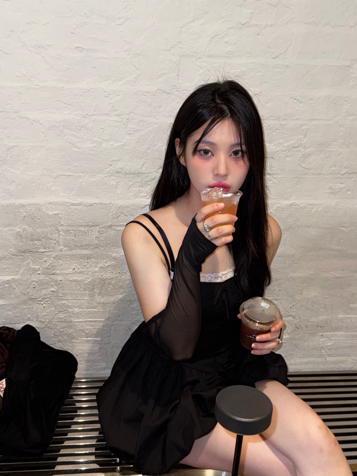 디젤 Dx1587040 스테인리스 스틸 시그넷 링 실버, 구찌 x 아디다스 인터로킹 G 링 실버 착용 스타일 - 2
