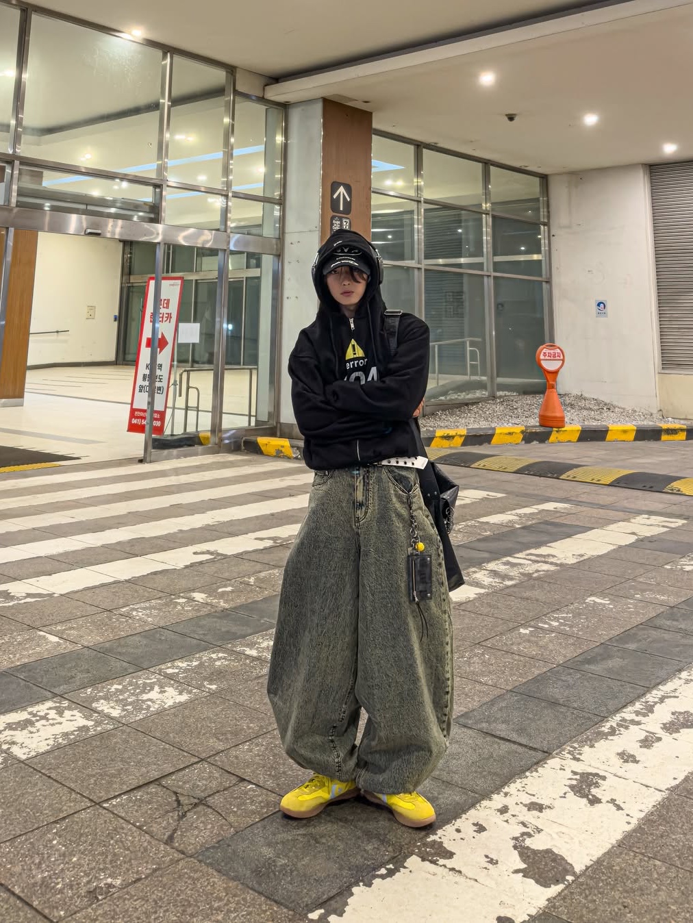 그레일즈 에러 404 집 후디 블랙 착용 스타일 - 5