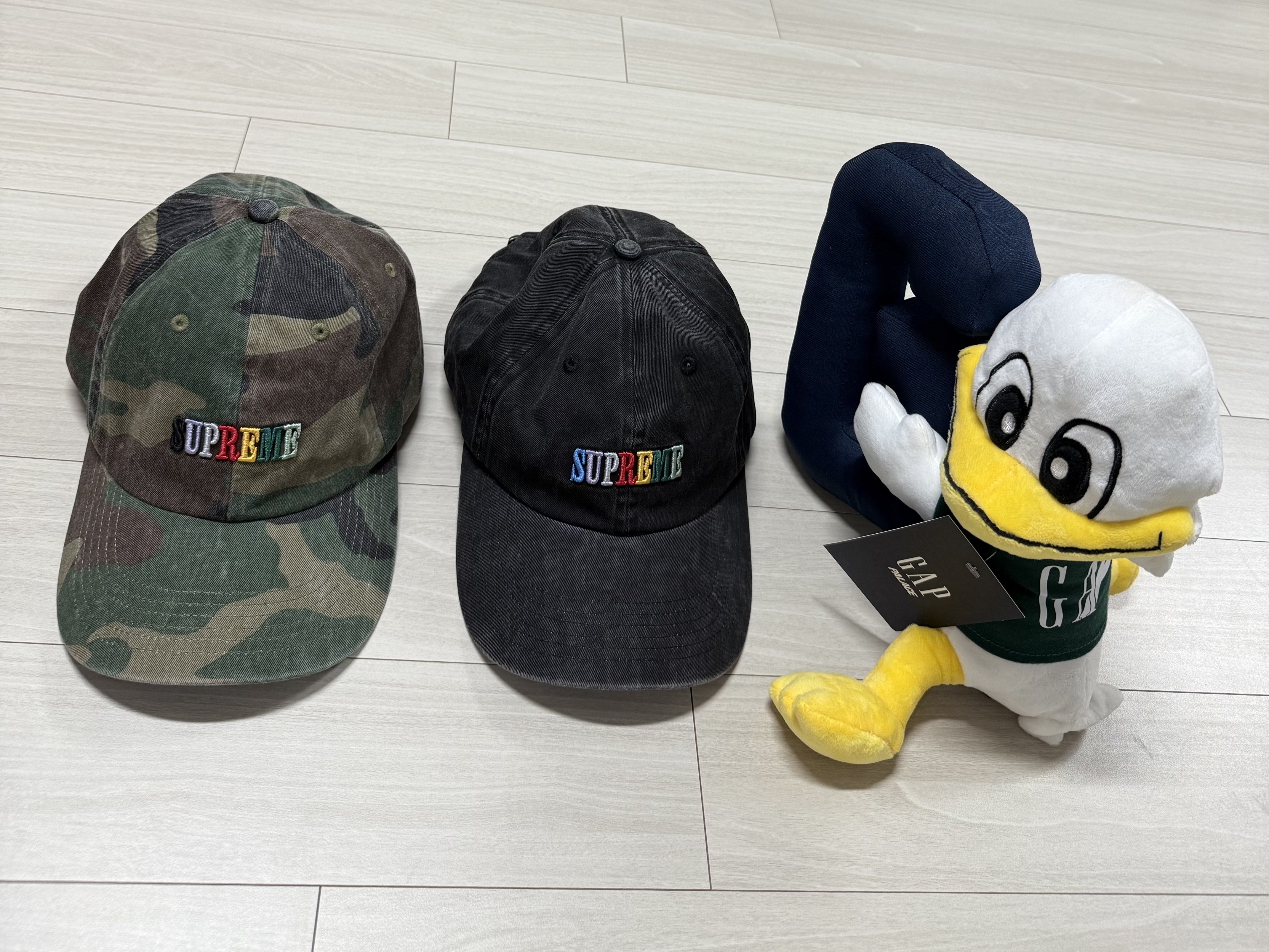 Supreme Pigment Dye 6-Panel Black - 25SS, Stussy x Noma t.d. Big OL' Jean Washed Black 착용 스타일 - 3