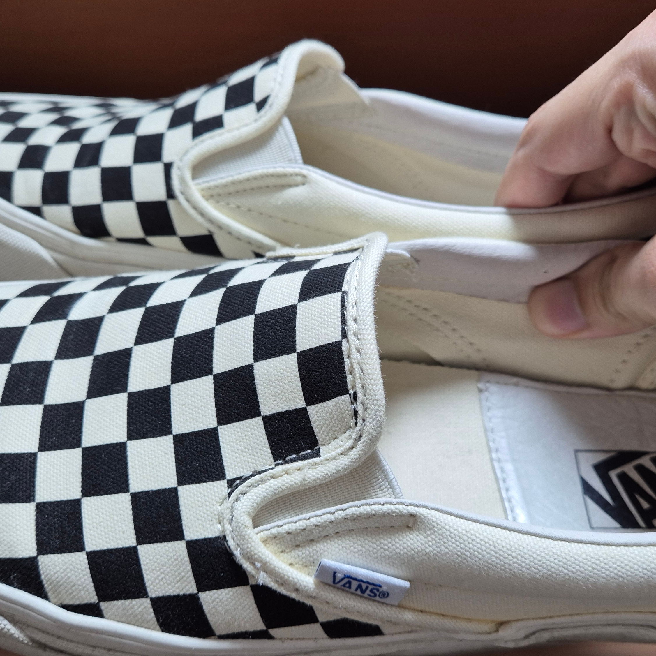 Vans Slip-On Checkerboard 착용 스타일