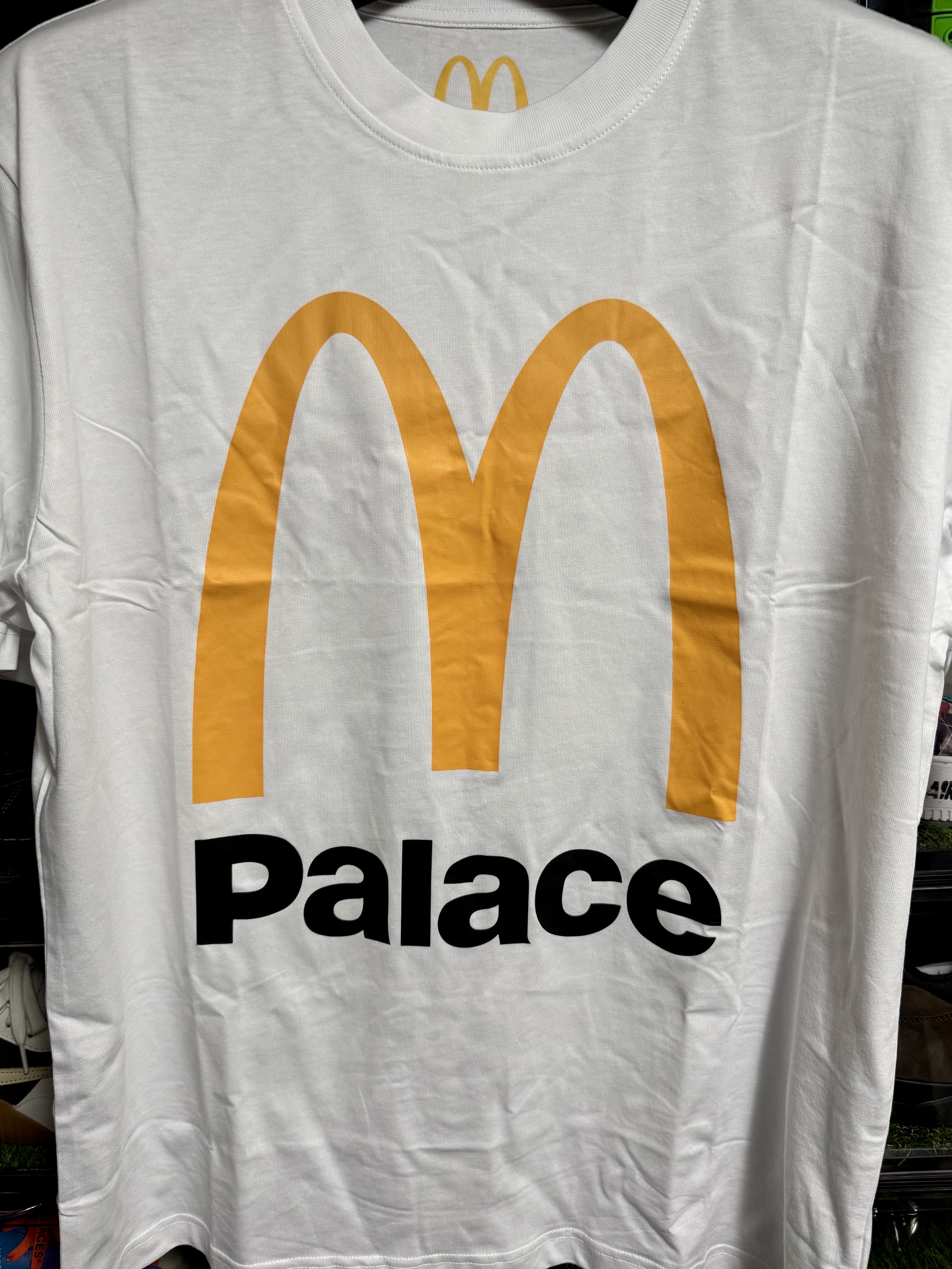 Palace x McDonald's Logo T-Shirt White - 23FW 착용 스타일