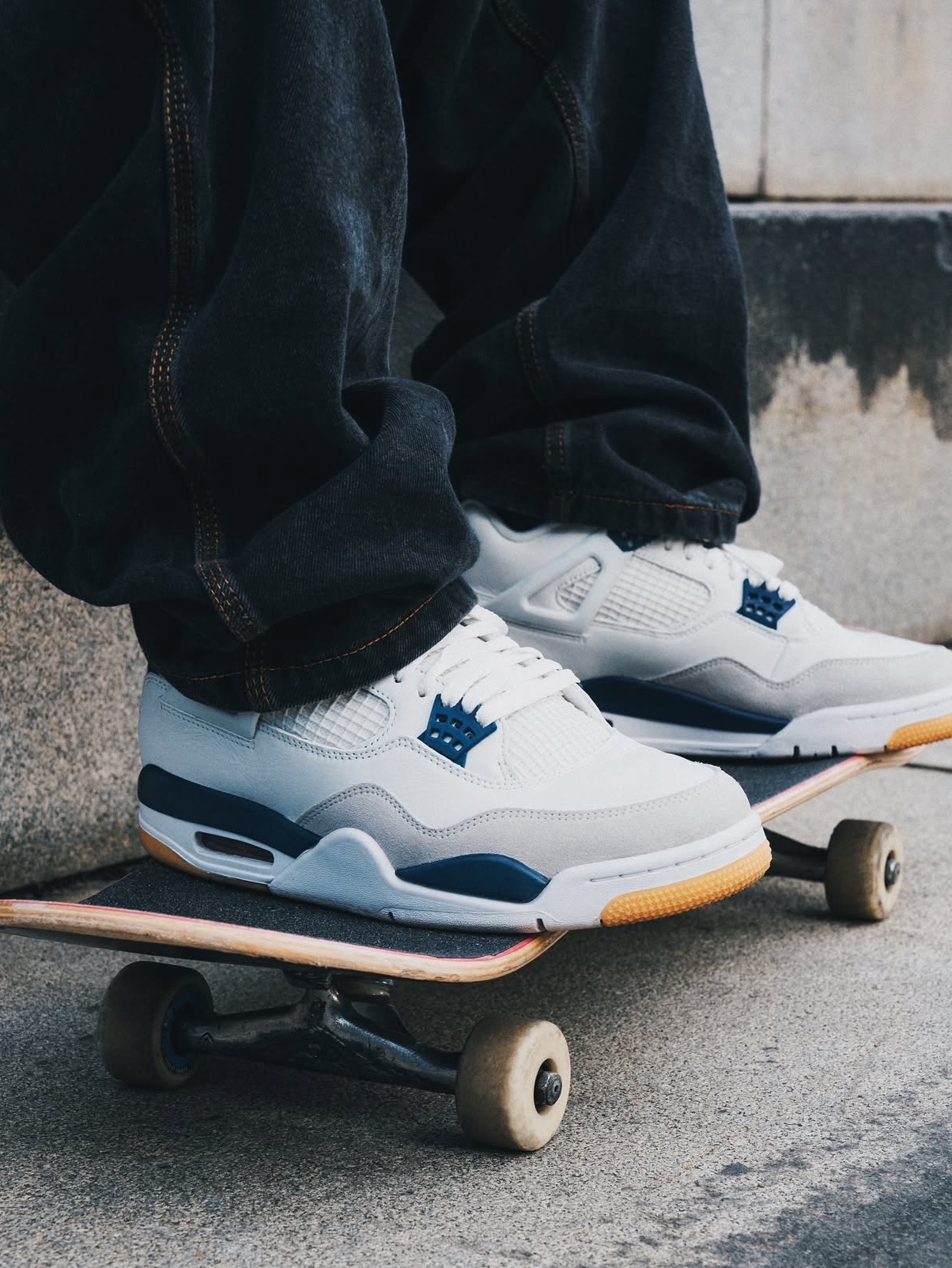 Jordan 4 x Nike SB Retro SP Navy 착용 스타일 - 6