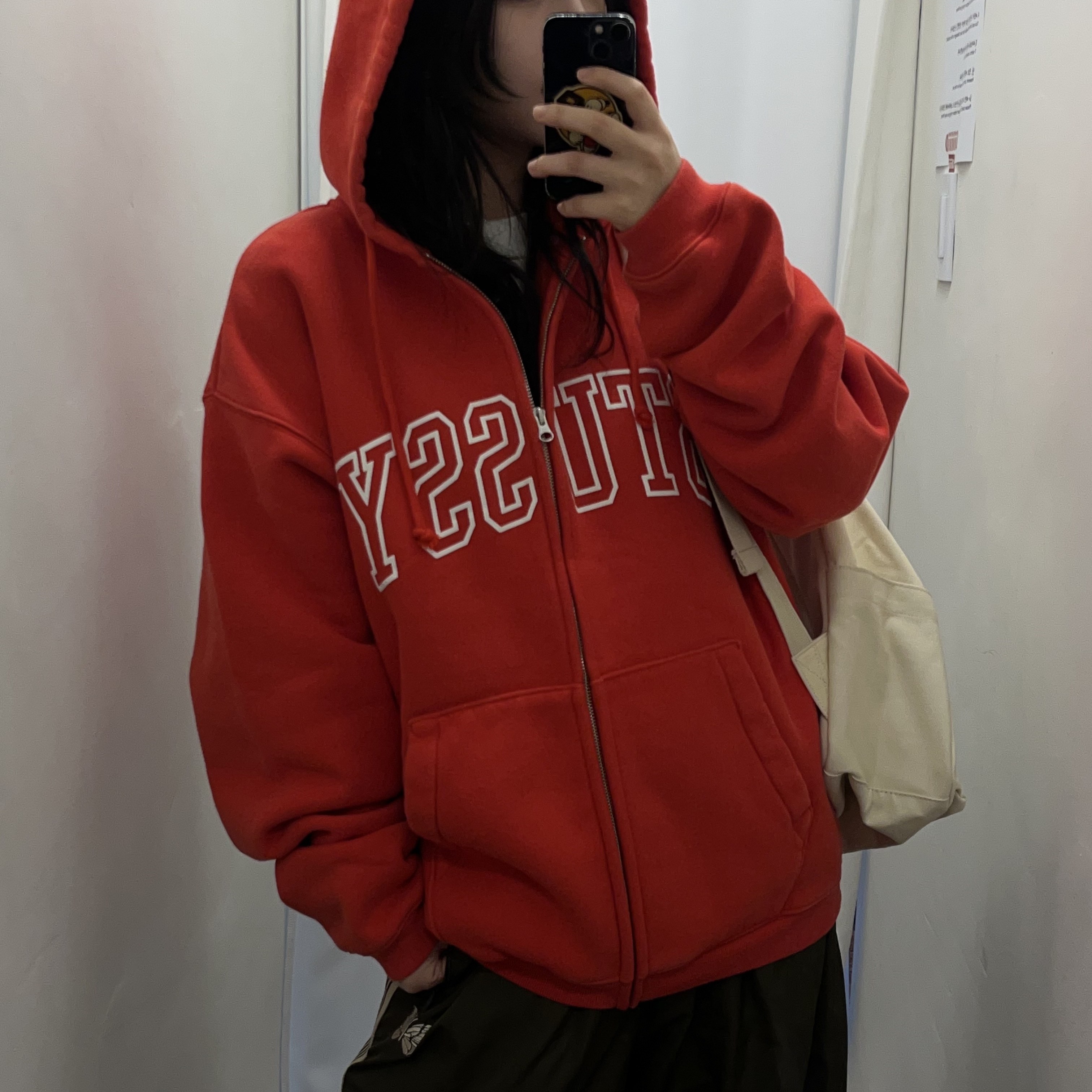 베이프 아이 러브 베이프 티셔츠 화이트, 니들스 x LHP H.D. 나일론 트랙 팬츠 올리브 착용 스타일 - 4