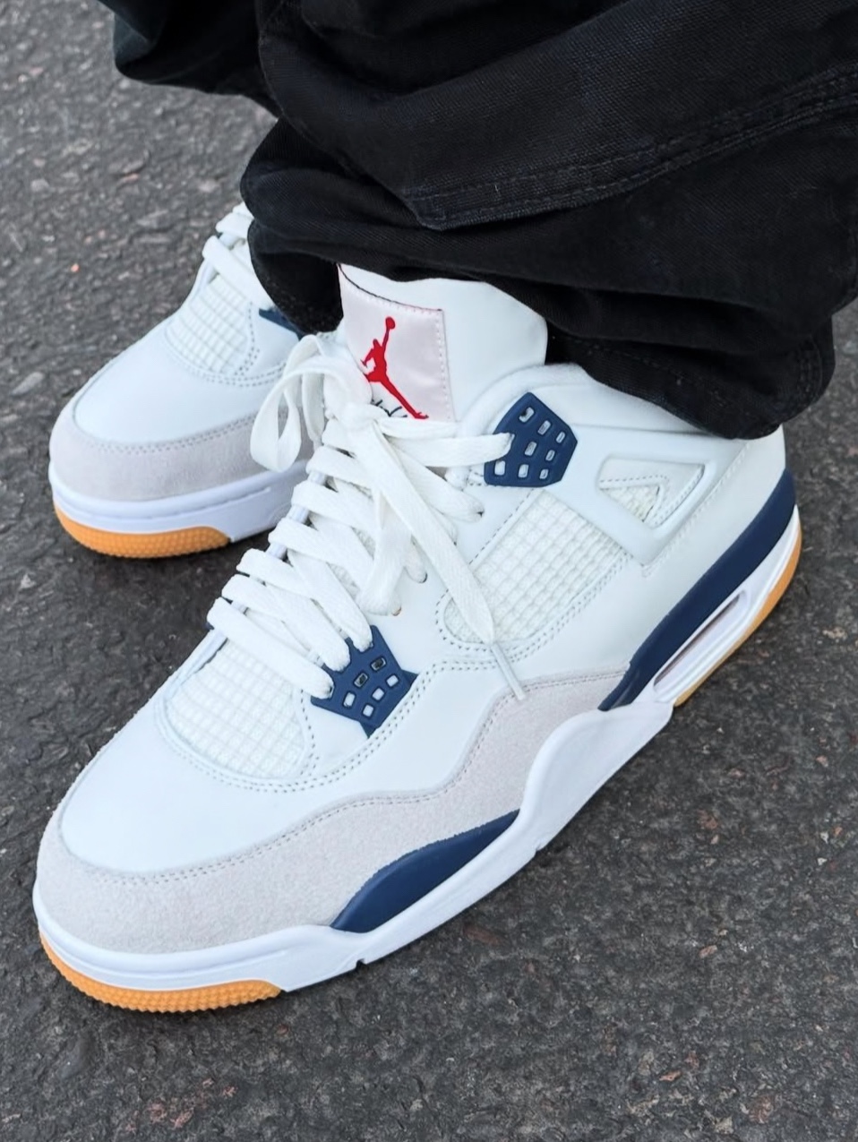 Jordan 4 x Nike SB Retro SP Navy 착용 스타일 - 3