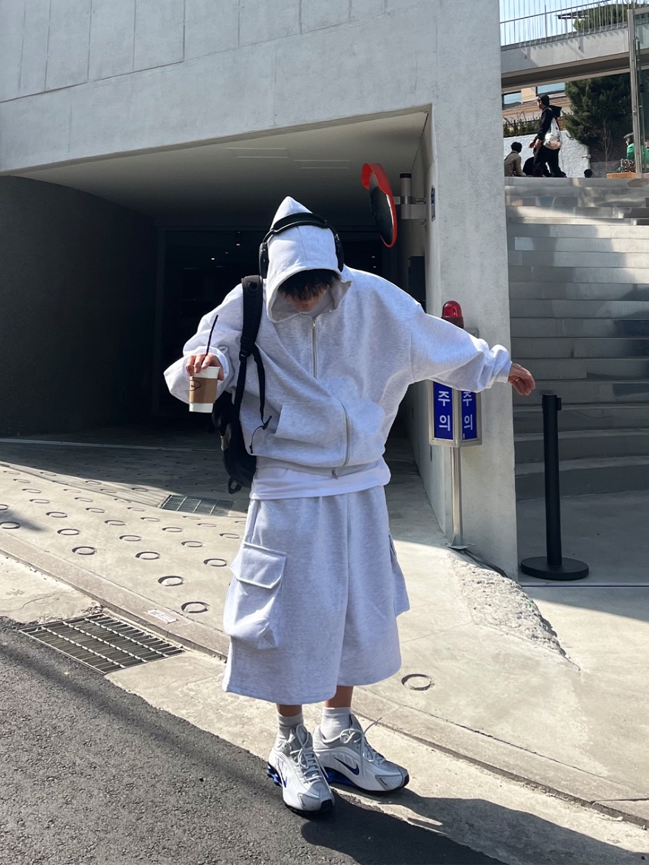 Nike Shox R4 White Racer Blue, Apple AirPods Max Lightning Space Gray (Korean Ver.) 착용 스타일 - 6