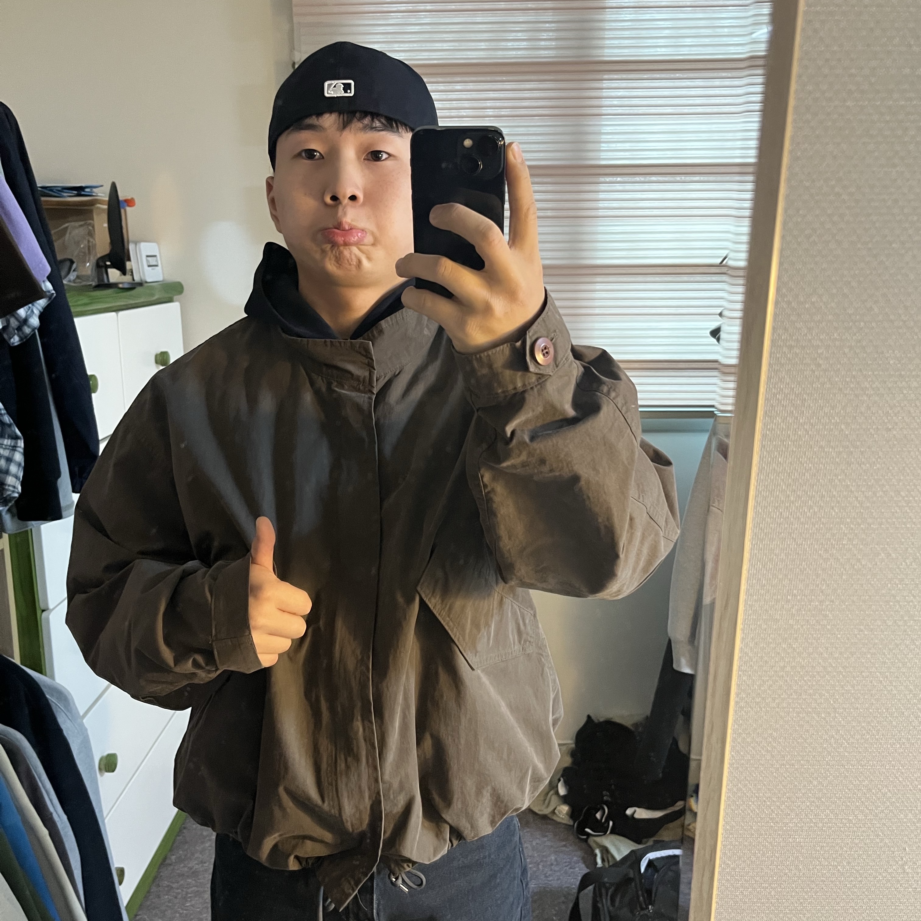 뉴에라 59피프티 MLB 어센틱 뉴욕 양키스 게임 네이비 착용 스타일