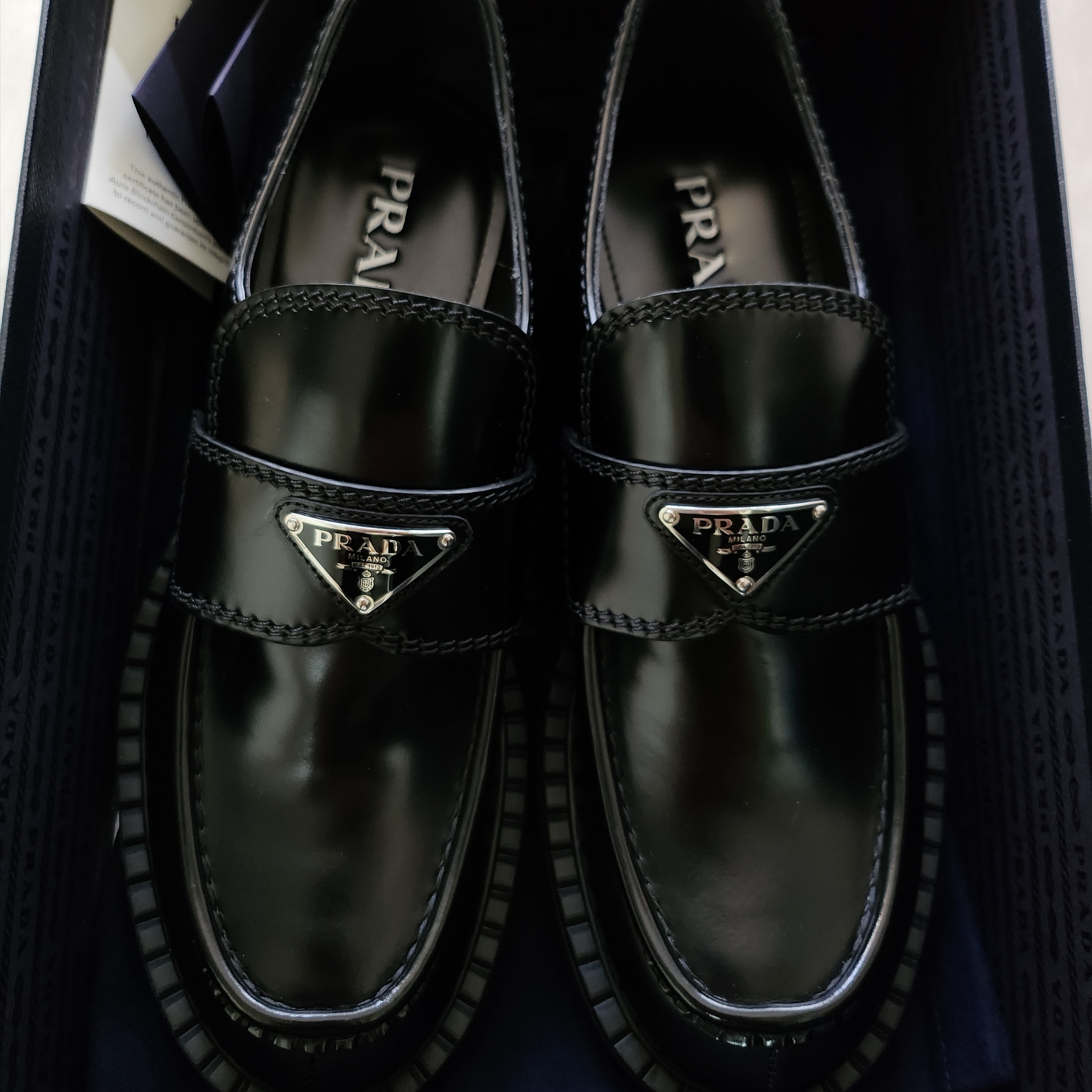 Prada Chocolate Brushed Leather Loafers Black 착용 스타일