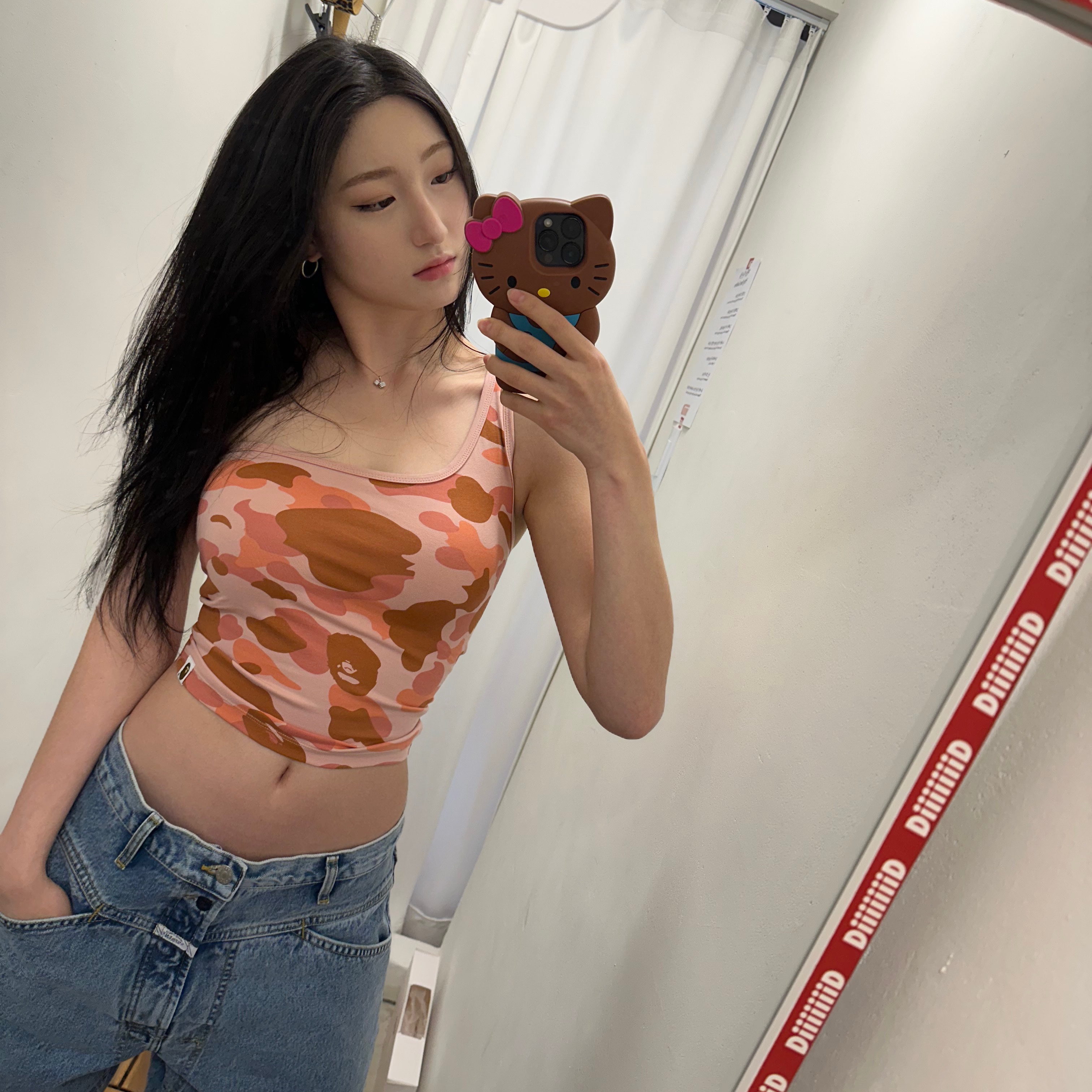 슈프림 x 마리떼 프랑소와 저버 X-심 배기 데님 쇼츠 워시드 인디고 - 25SS 착용 스타일 - 1