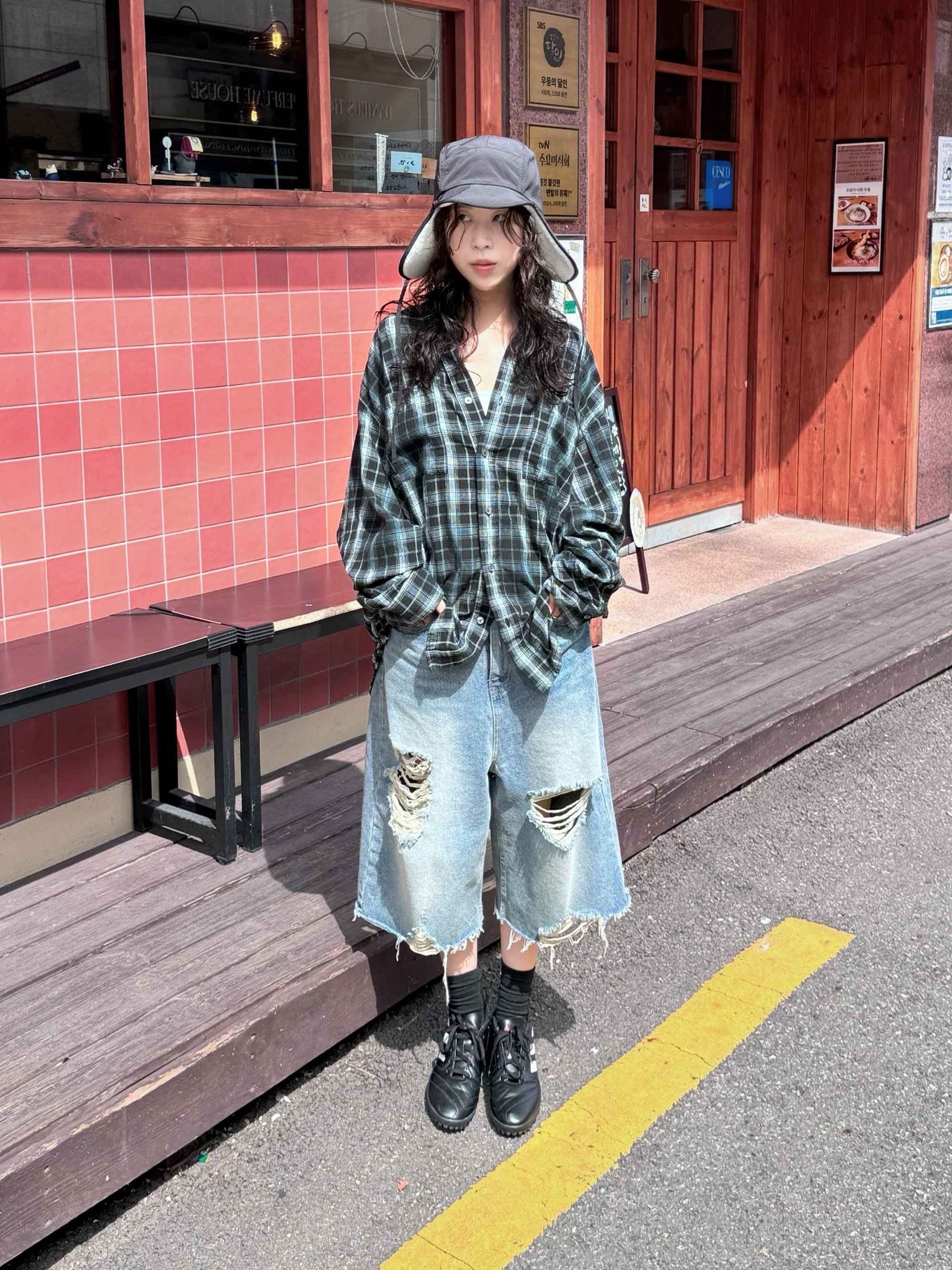 NOMANUAL O.D Check Shirt Black 착용 스타일 - 3