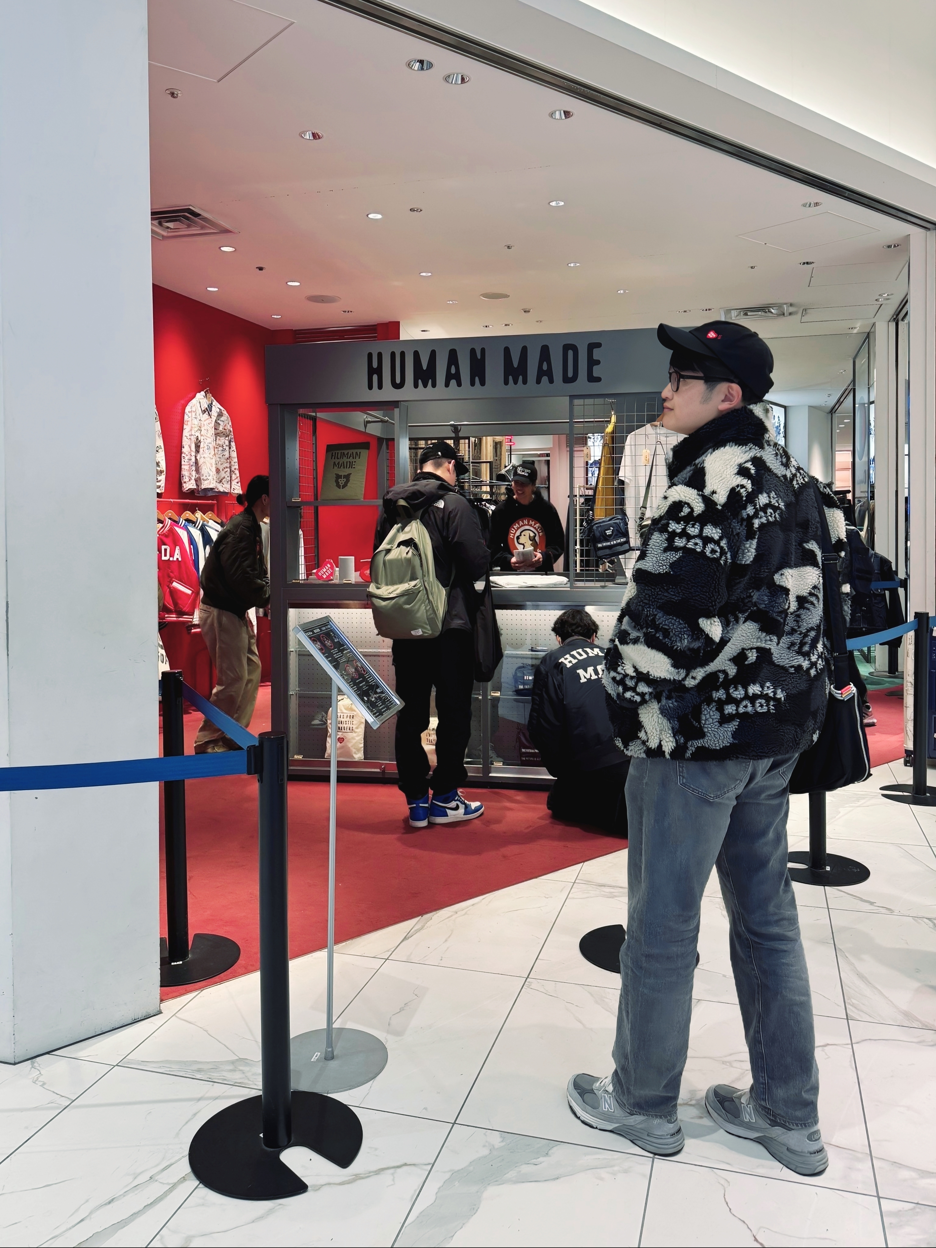 Human Made Animal Fleece Jacket Gray, Human Made 6 Panel Twill Cap Black - Offline Store Exclusive 착용 스타일 - 2