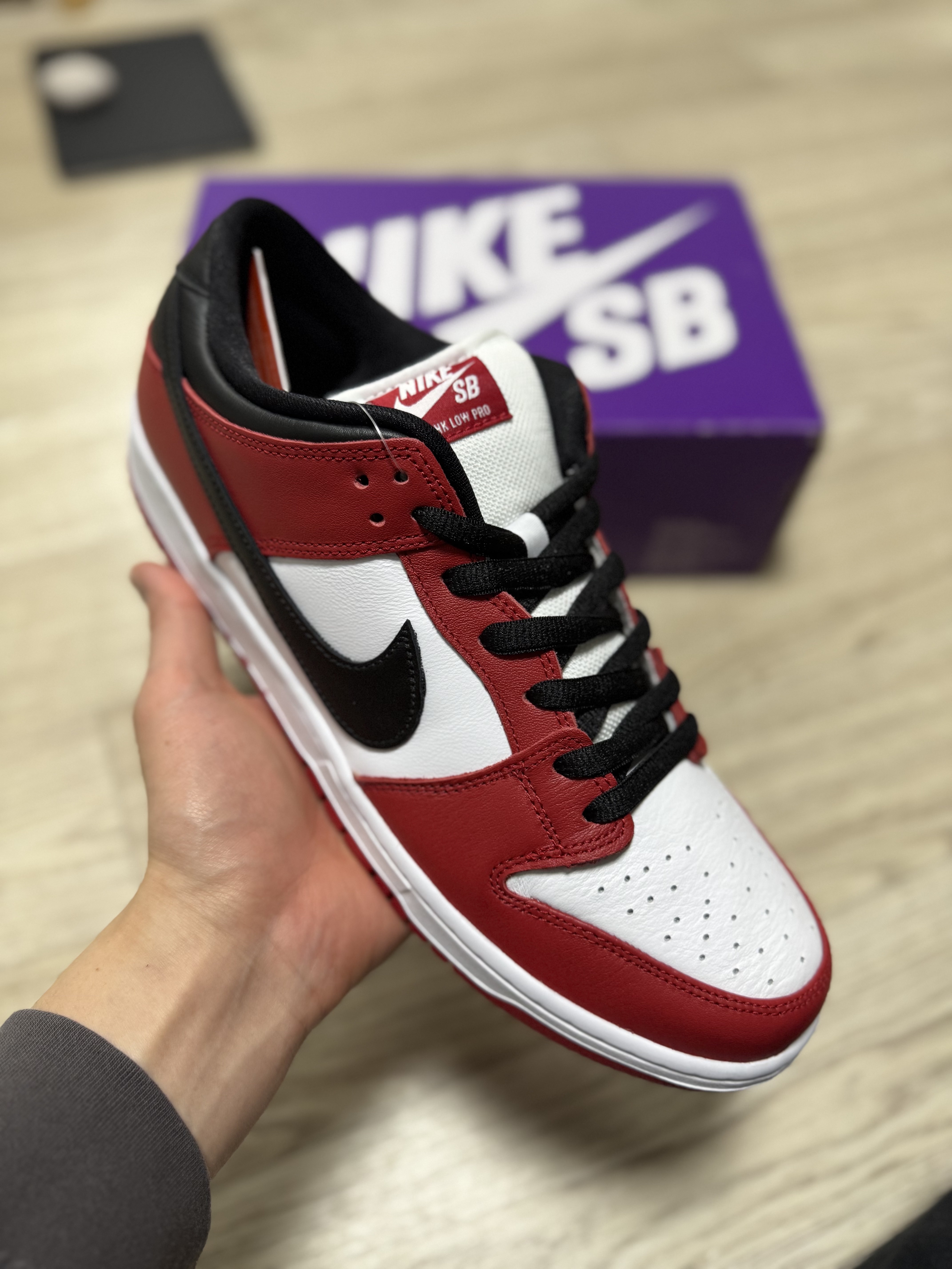 Nike SB Dunk Low Pro Chicago 착용 스타일