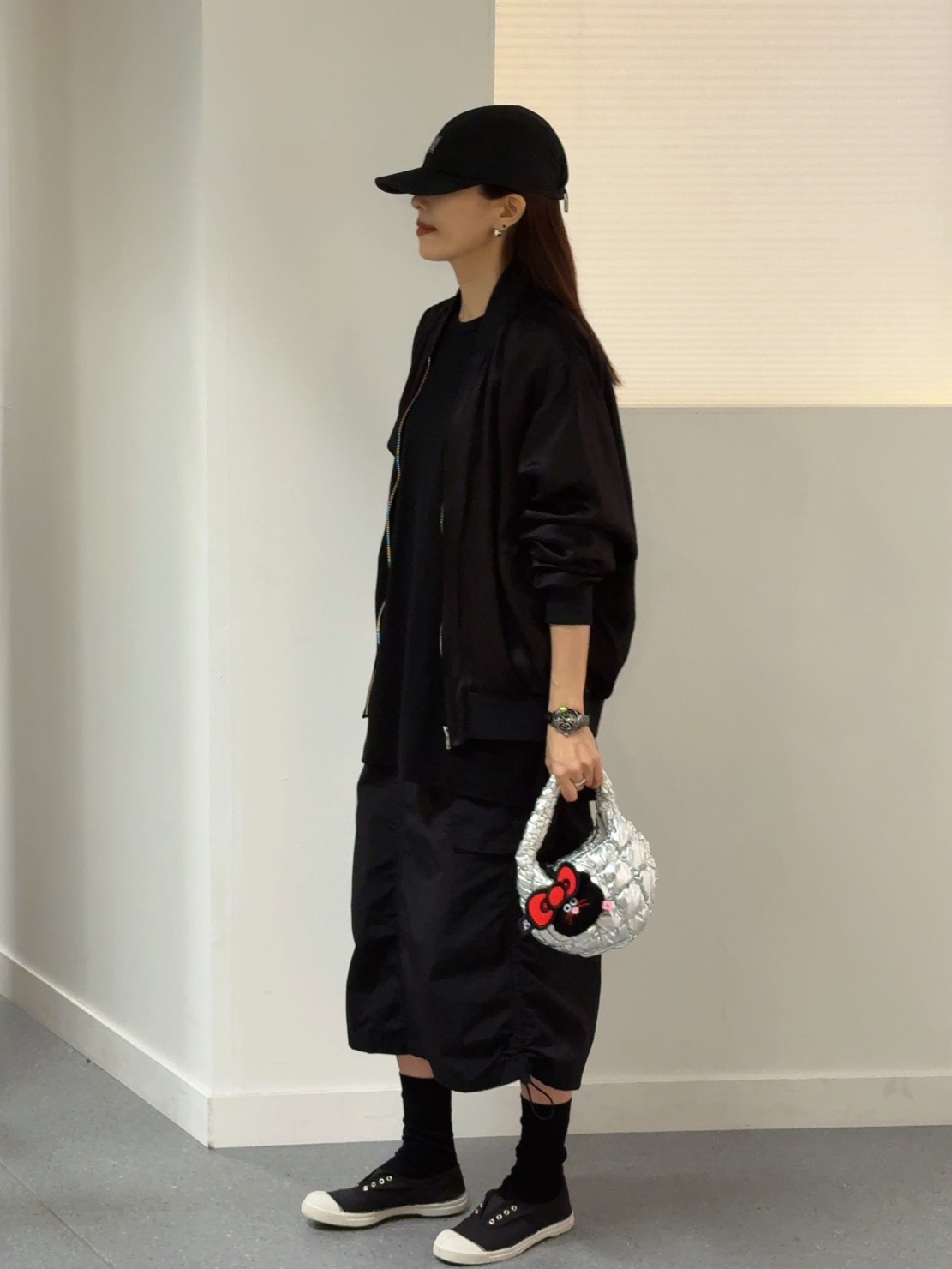 슈프림 x 마리떼 프랑소와 저버 스포츠 캠프 캡 블랙 - 25SS, CDG '84-85 스태프 블루종 블랙 착용 스타일 - 3