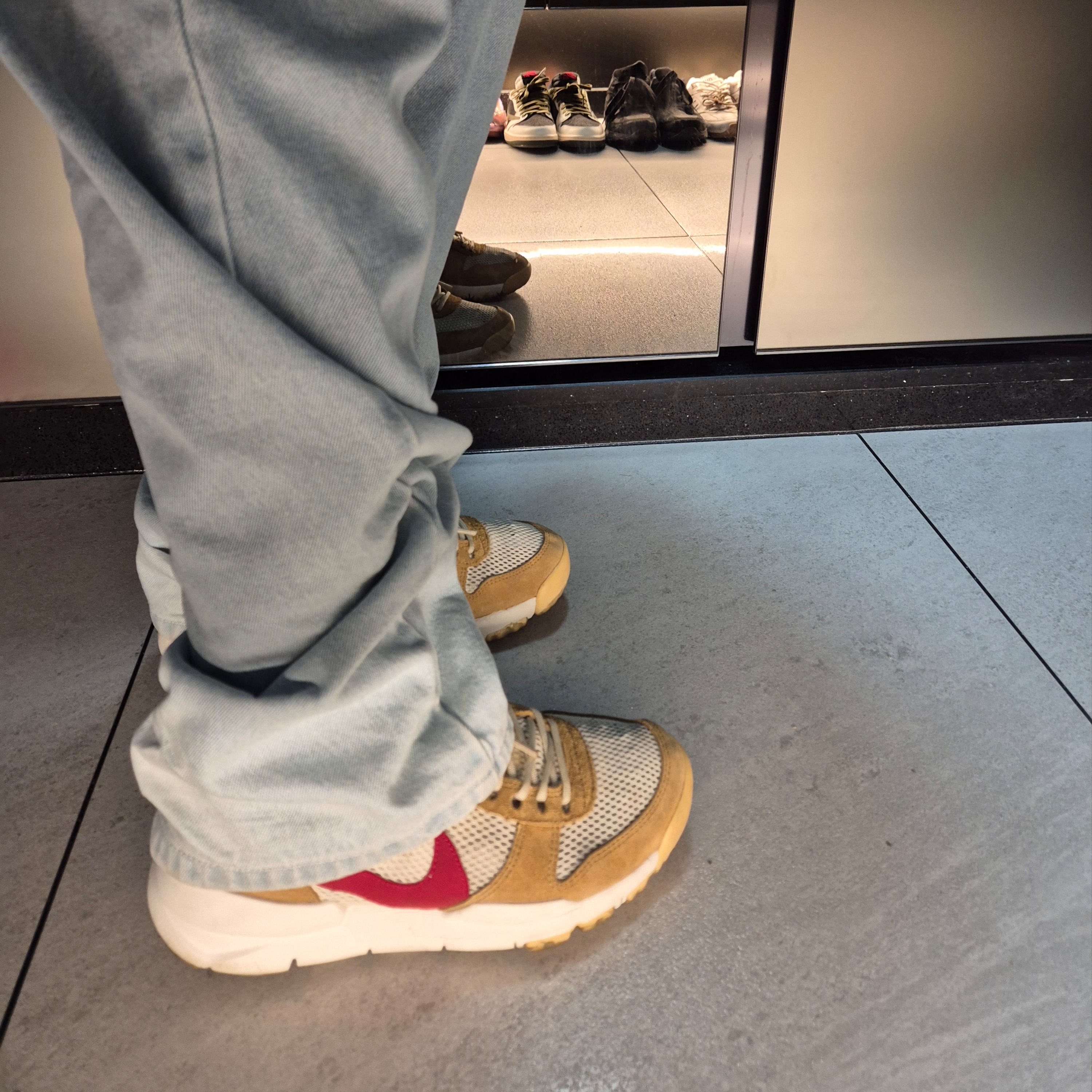 Nike x Tom Sachs Mars Yard Shoe 2.0 Space Camp 착용 스타일 - 6