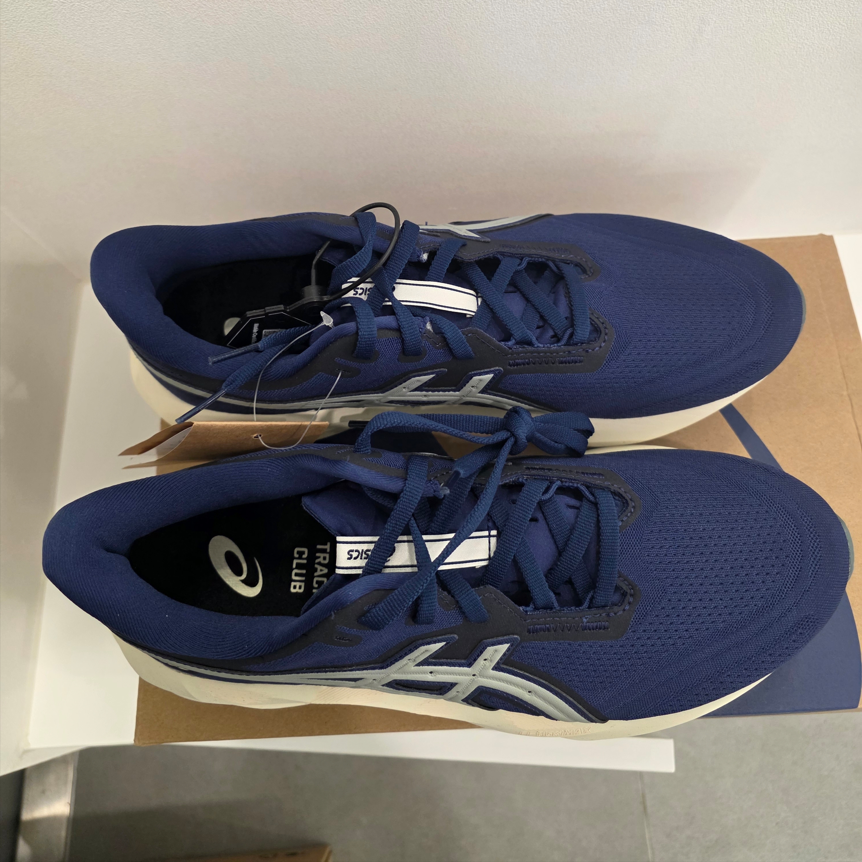 Asics Novablast 5 Indigo Blue Seal Grey 착용 스타일