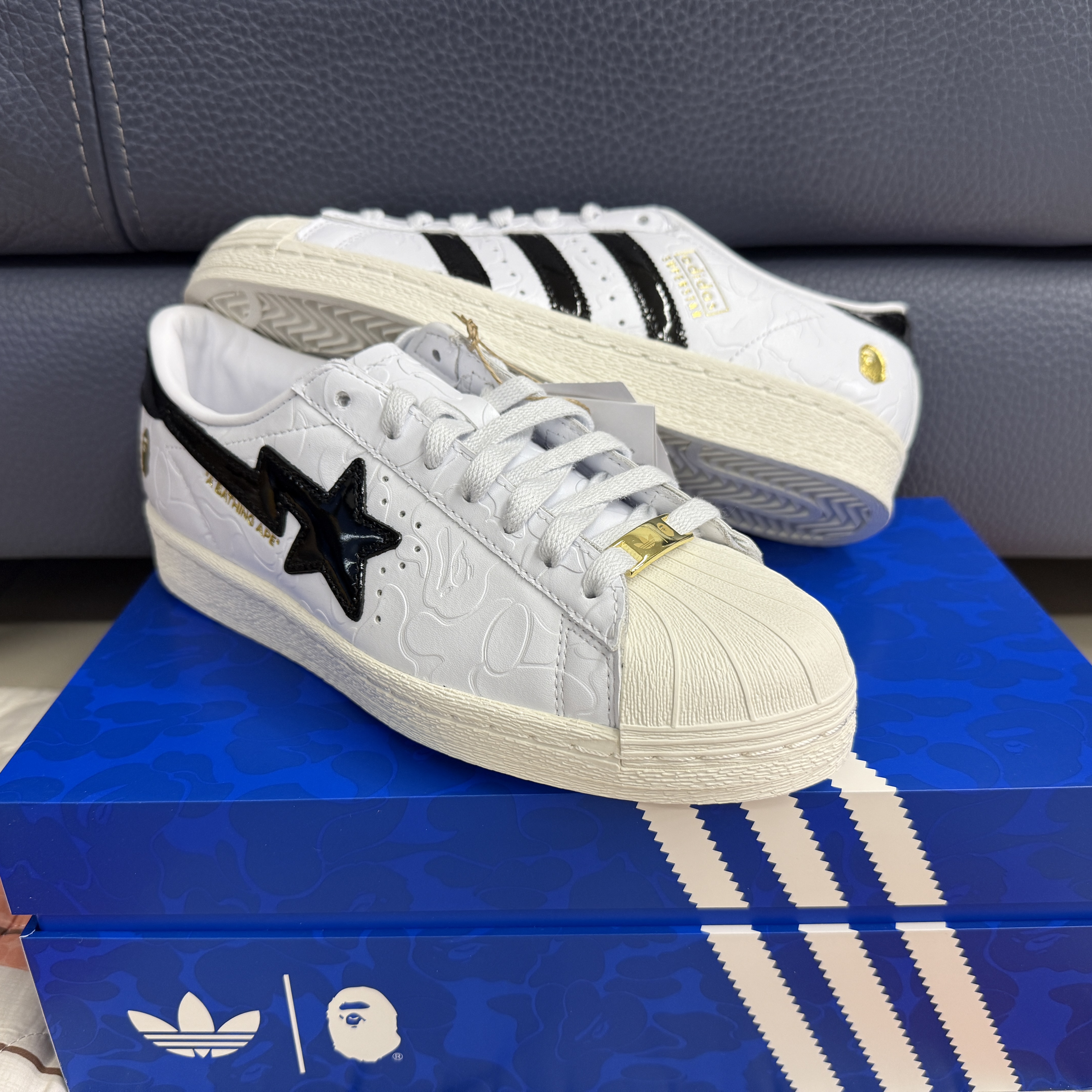 Adidas x BAPE Superstar Vintage Cloud White Core Black 착용 스타일