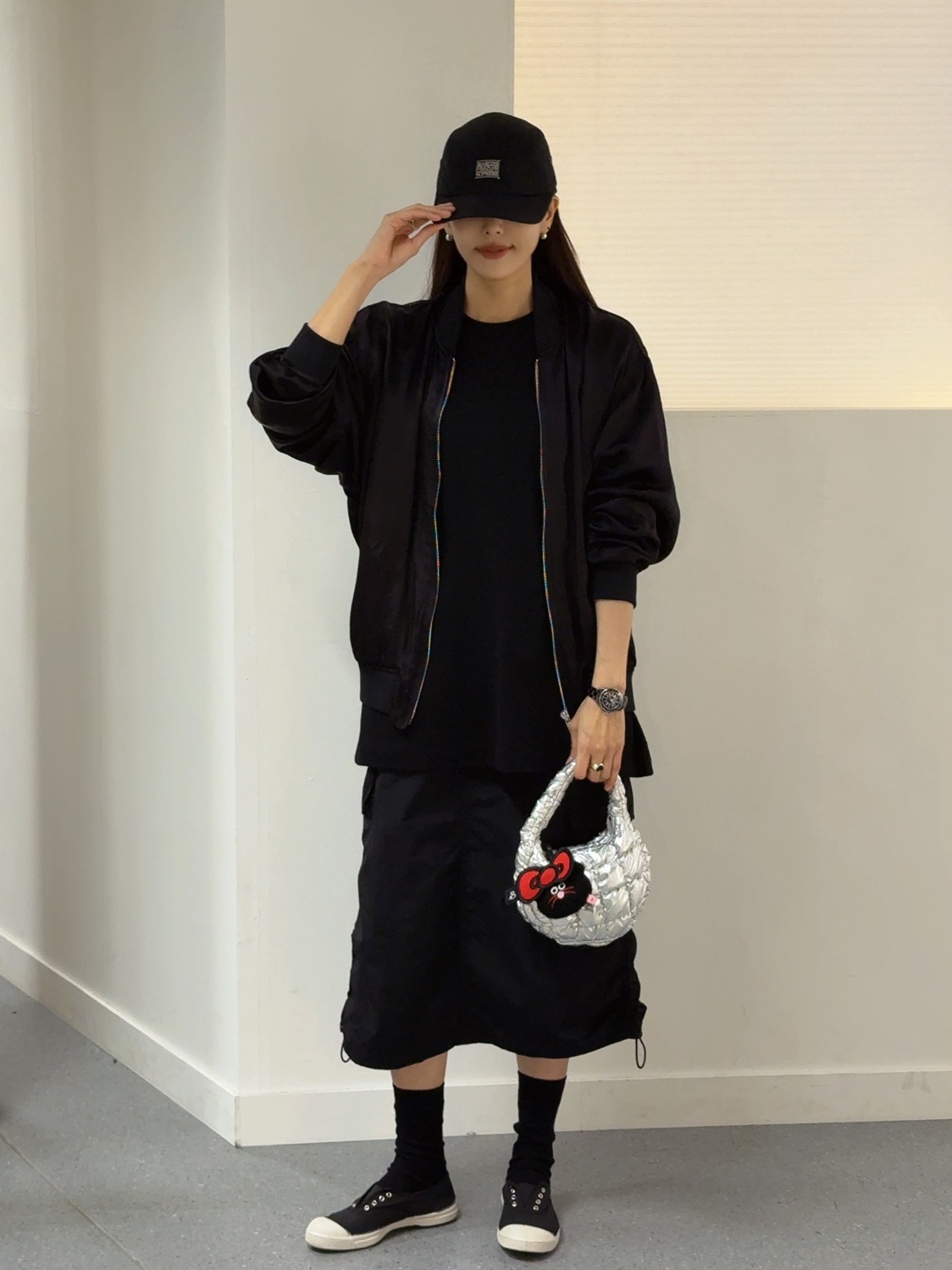 슈프림 x 마리떼 프랑소와 저버 스포츠 캠프 캡 블랙 - 25SS, CDG '84-85 스태프 블루종 블랙 착용 스타일 - 1