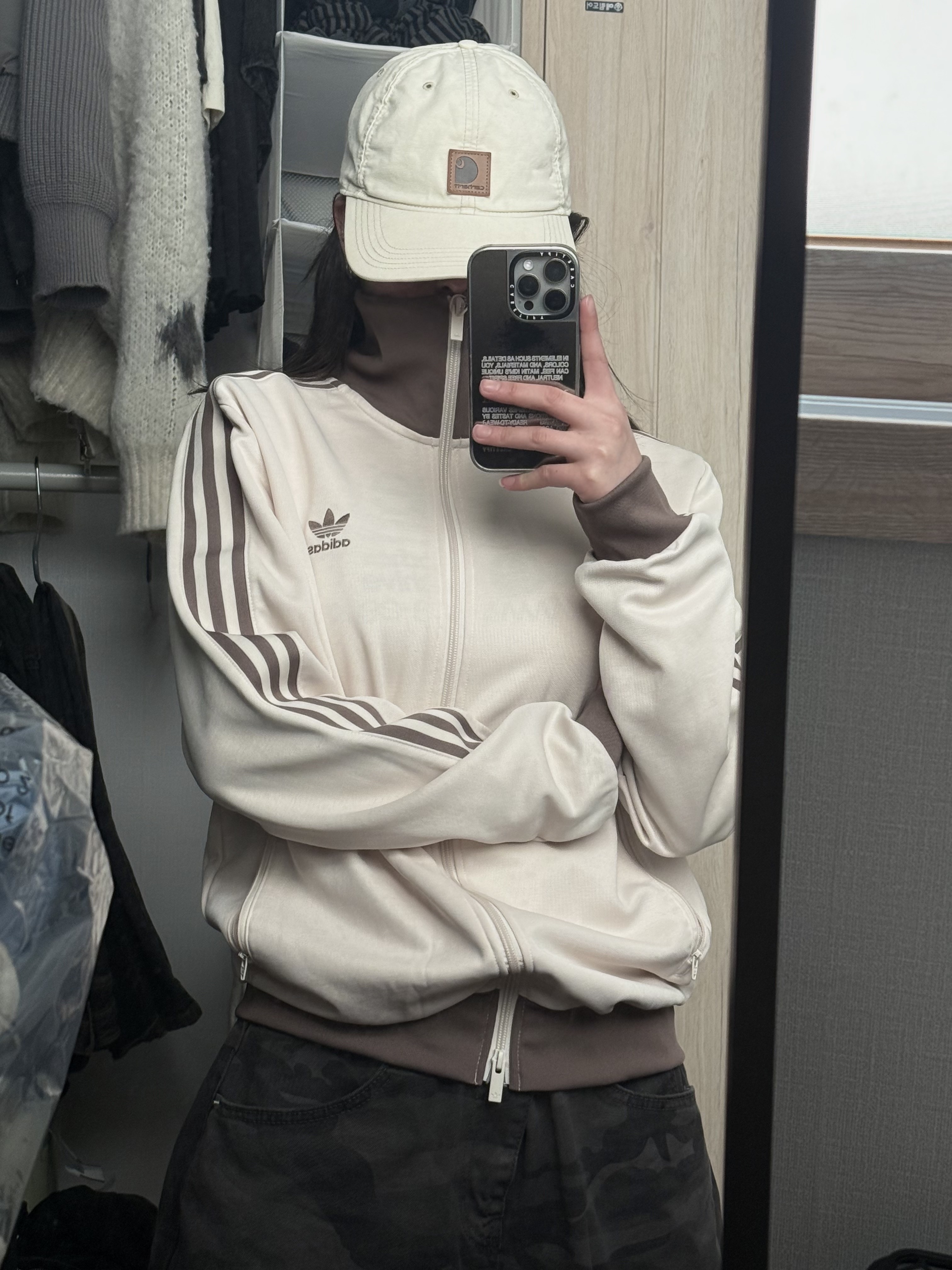 Adidas Adicolor Classic Beckenbauer Track Top Wonder White Trace Brown - KR Sizing, Adidas Adicolor Classic Beckenbauer Track Top Wonder White Trace Brown - US Sizing 착용 스타일 - 2