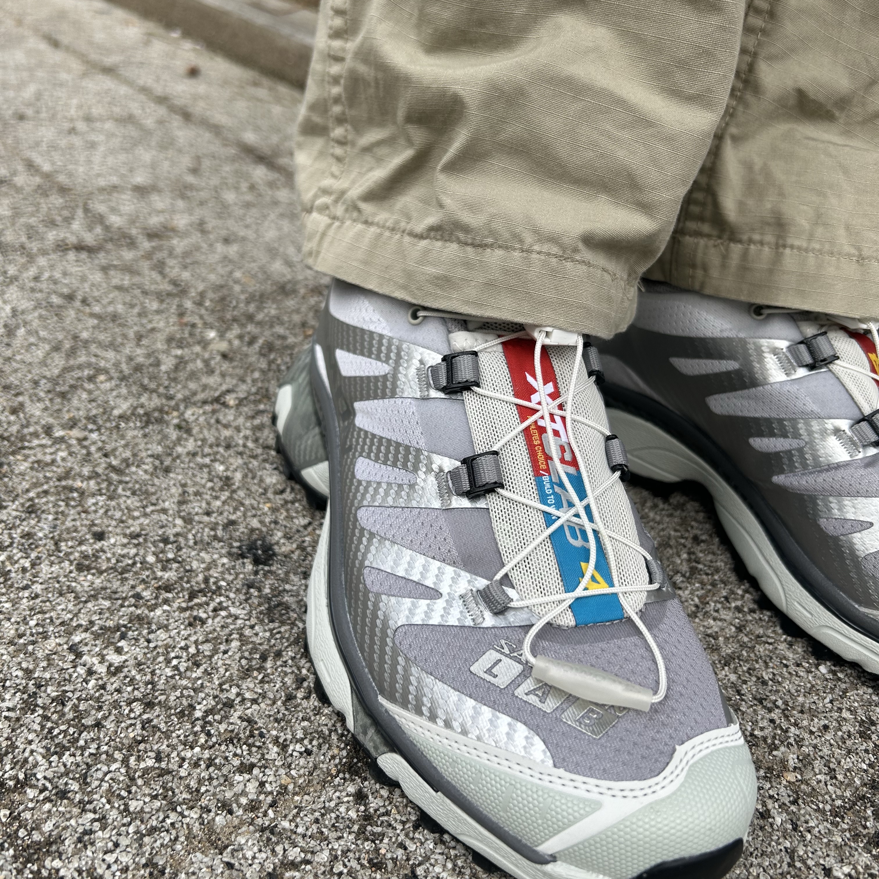 Salomon XT-4 OG Sharkskin Dawn Blue 착용 스타일