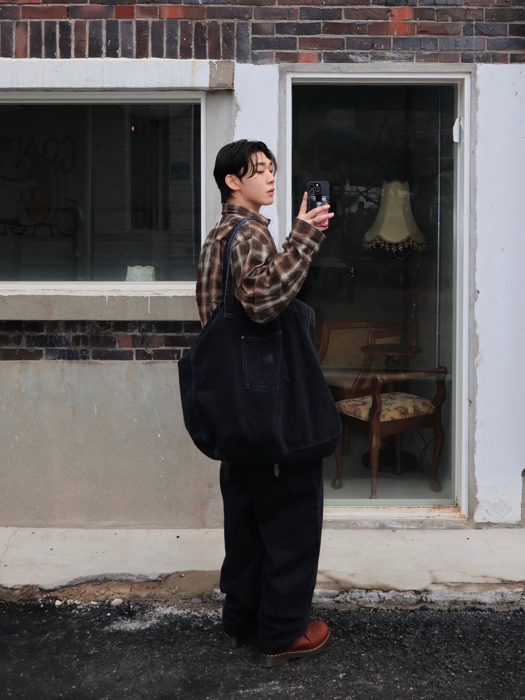 NOMANUAL O.D Check Shirt Brown 착용 스타일 - 1