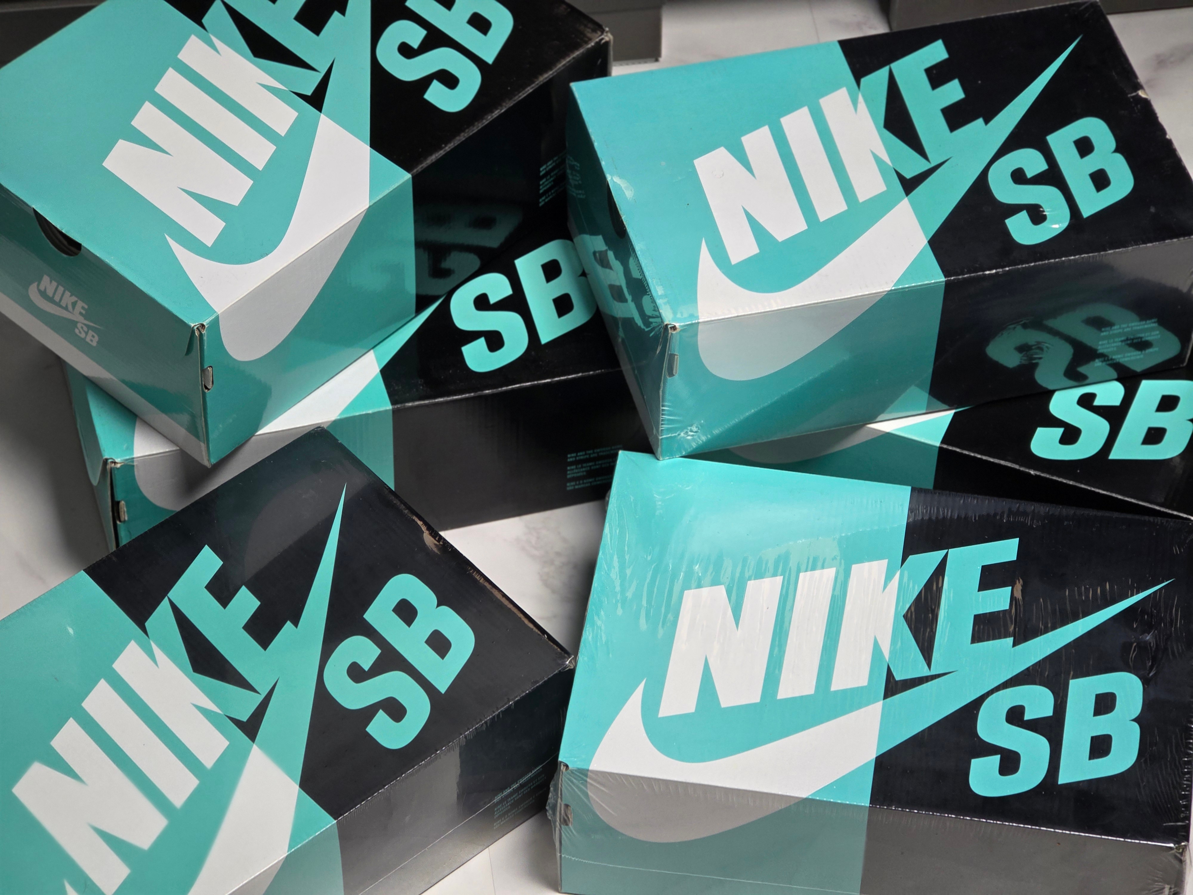 Jordan 1 Low SB Koston Midnight Navy, Jordan 1 Low SB UNC 착용 스타일 - 6