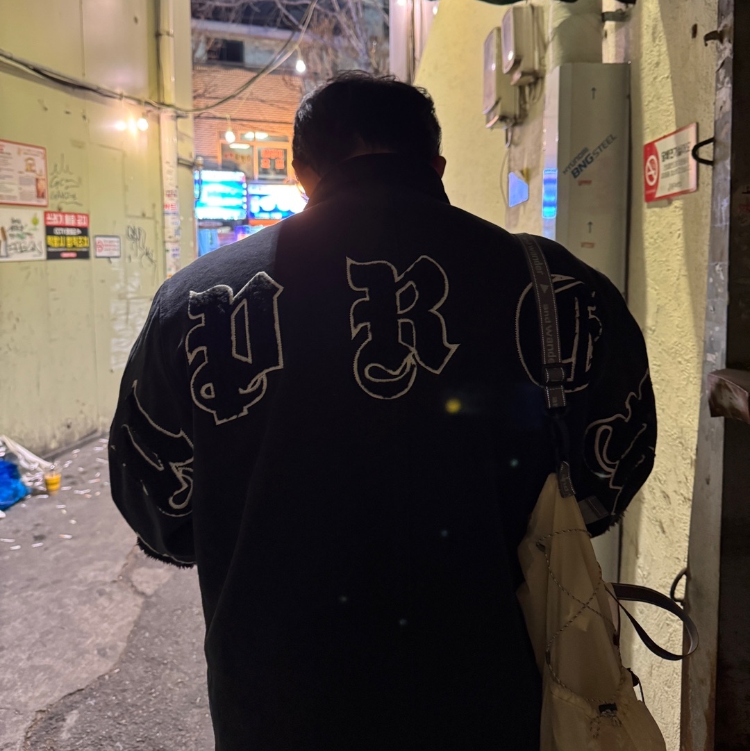 Supreme Old English Canvas Work Jacket Black - 25SS 착용 스타일