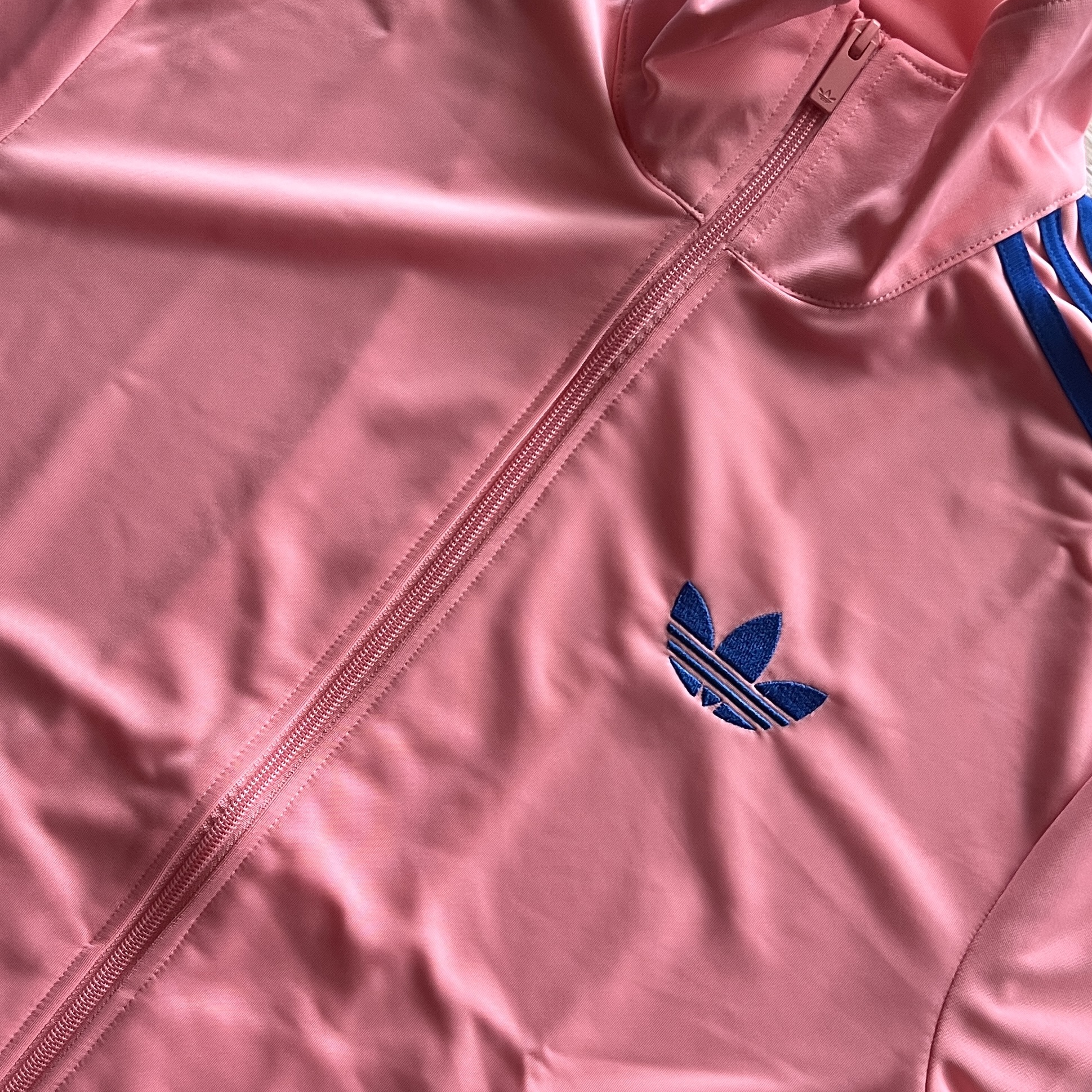 (W) Adidas Adicolor Classic Firebird Loose Track Top Semi Pink Spark Blue - KR Sizing 착용 스타일 - 2