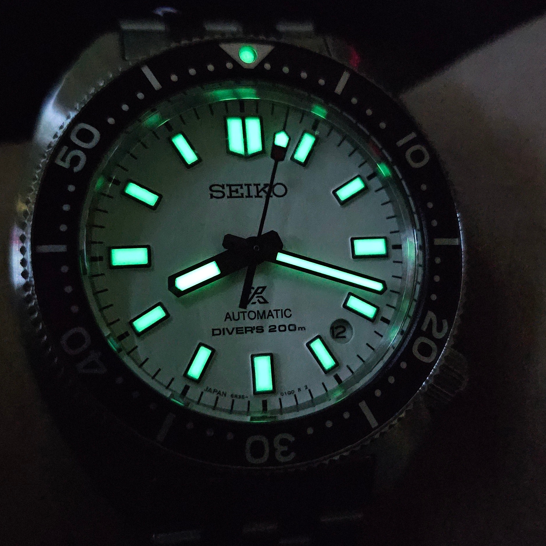 Seiko Prospex SPB313J1 Silver 착용 스타일 - 2